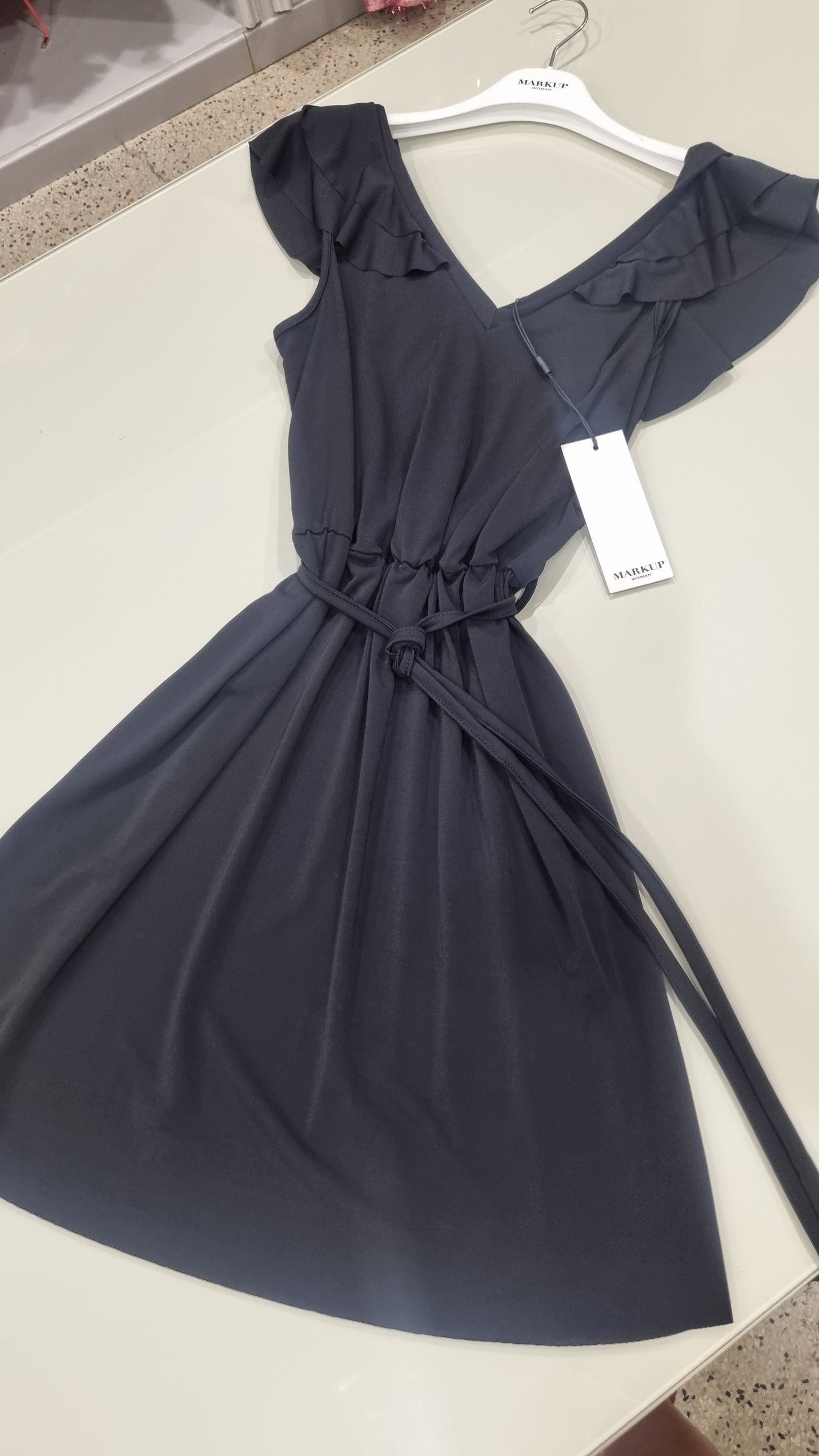 MARKUP Abito corto in jersey con cinta