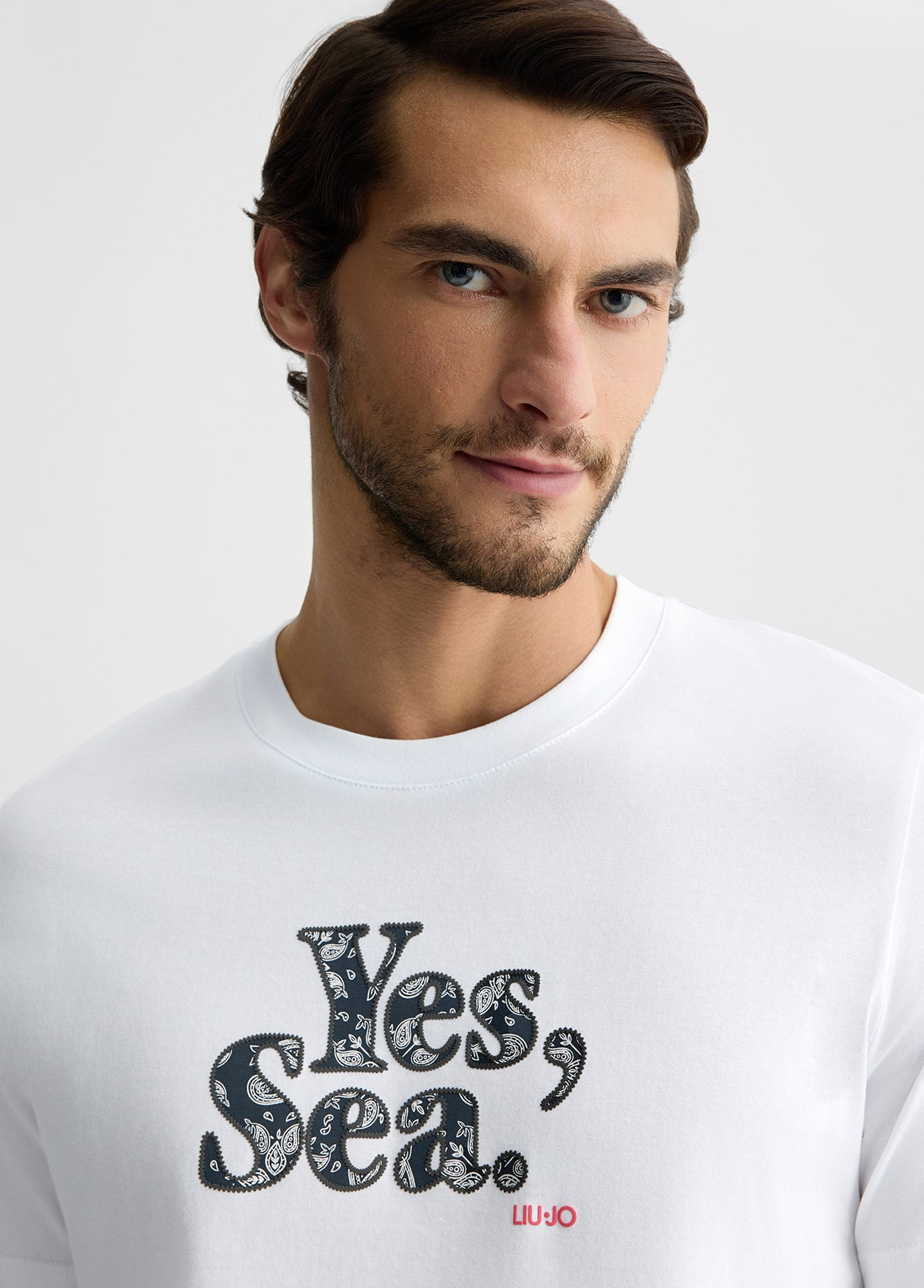 LIU JO T-Shirt uomo maniche corte girocollo bianca con stampa bandana frontale