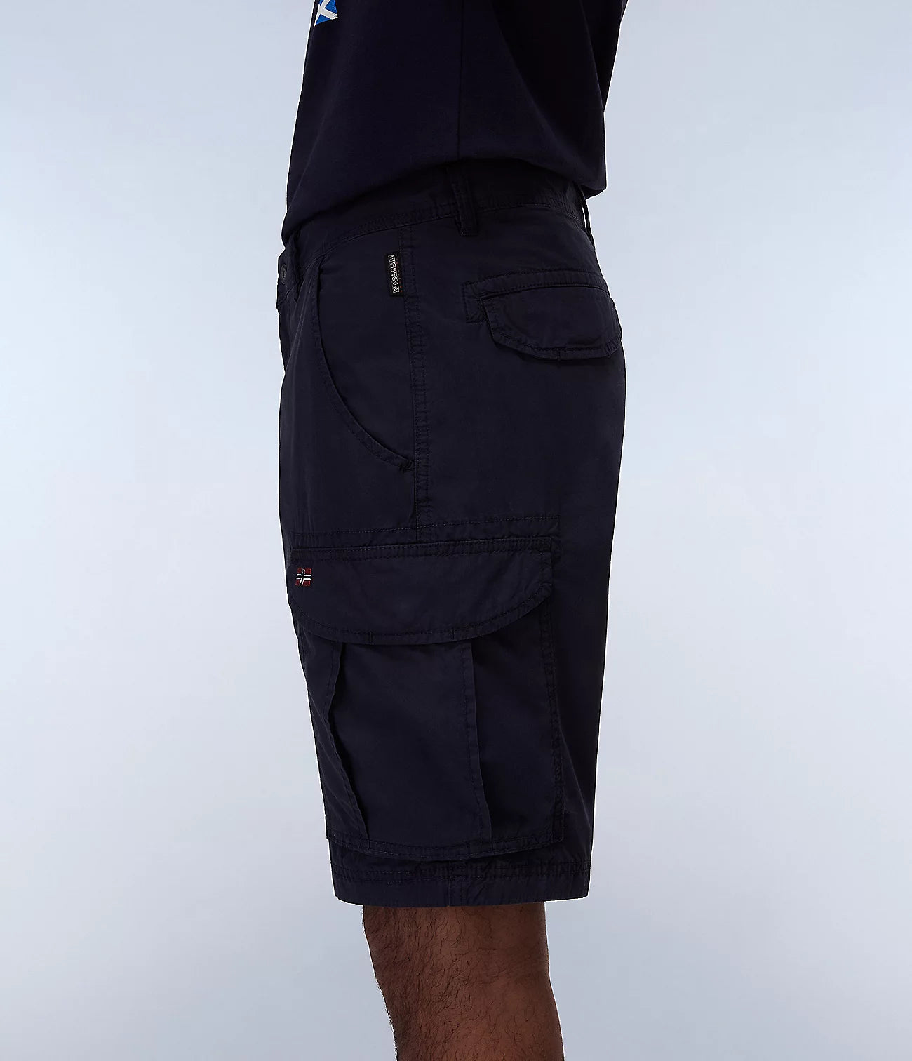 NAPAPIJRI Bermuda uomo corto con tasconi laterali NOTO