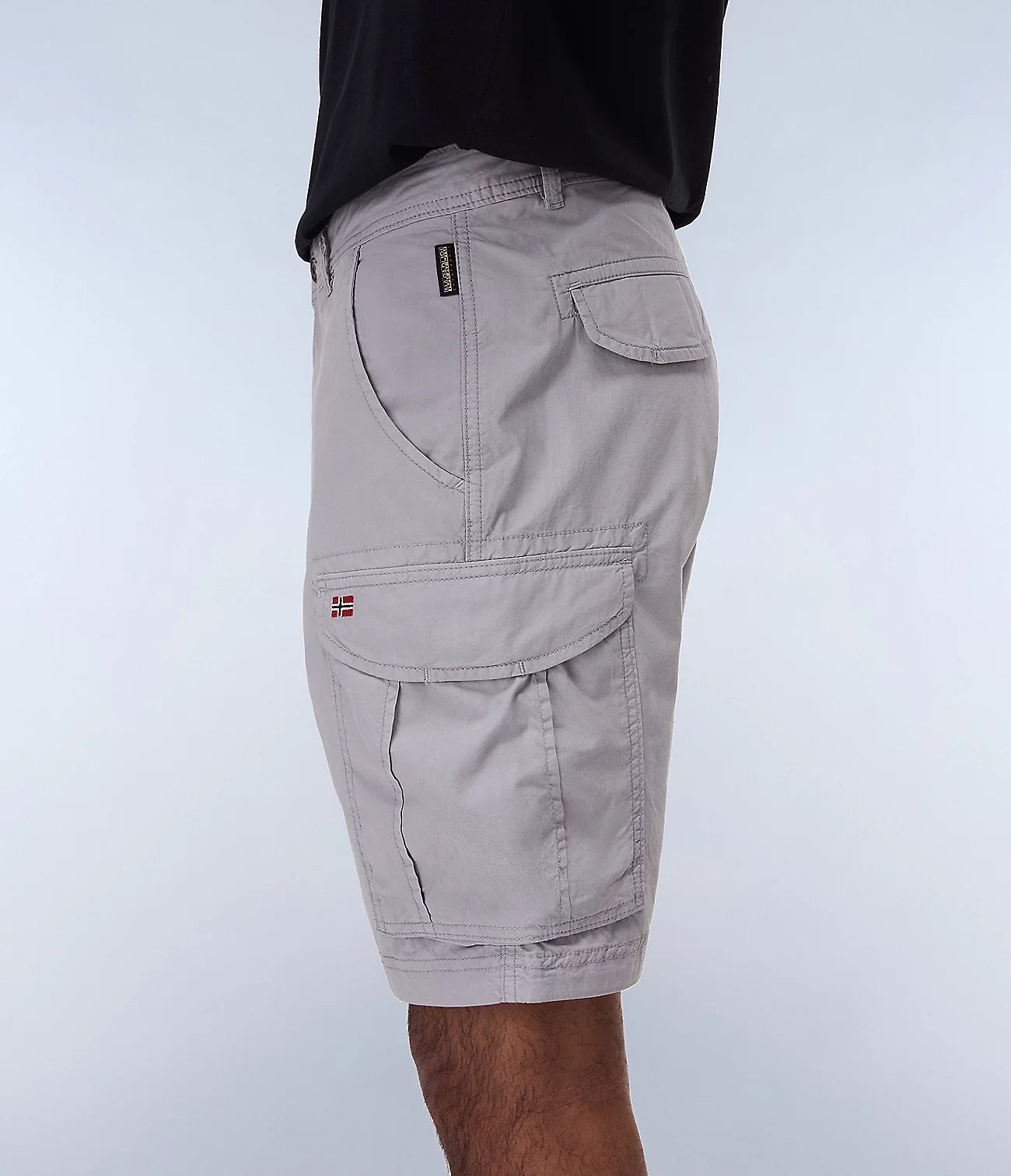 NAPAPIJRI Bermuda uomo corto con tasconi laterali NOTO