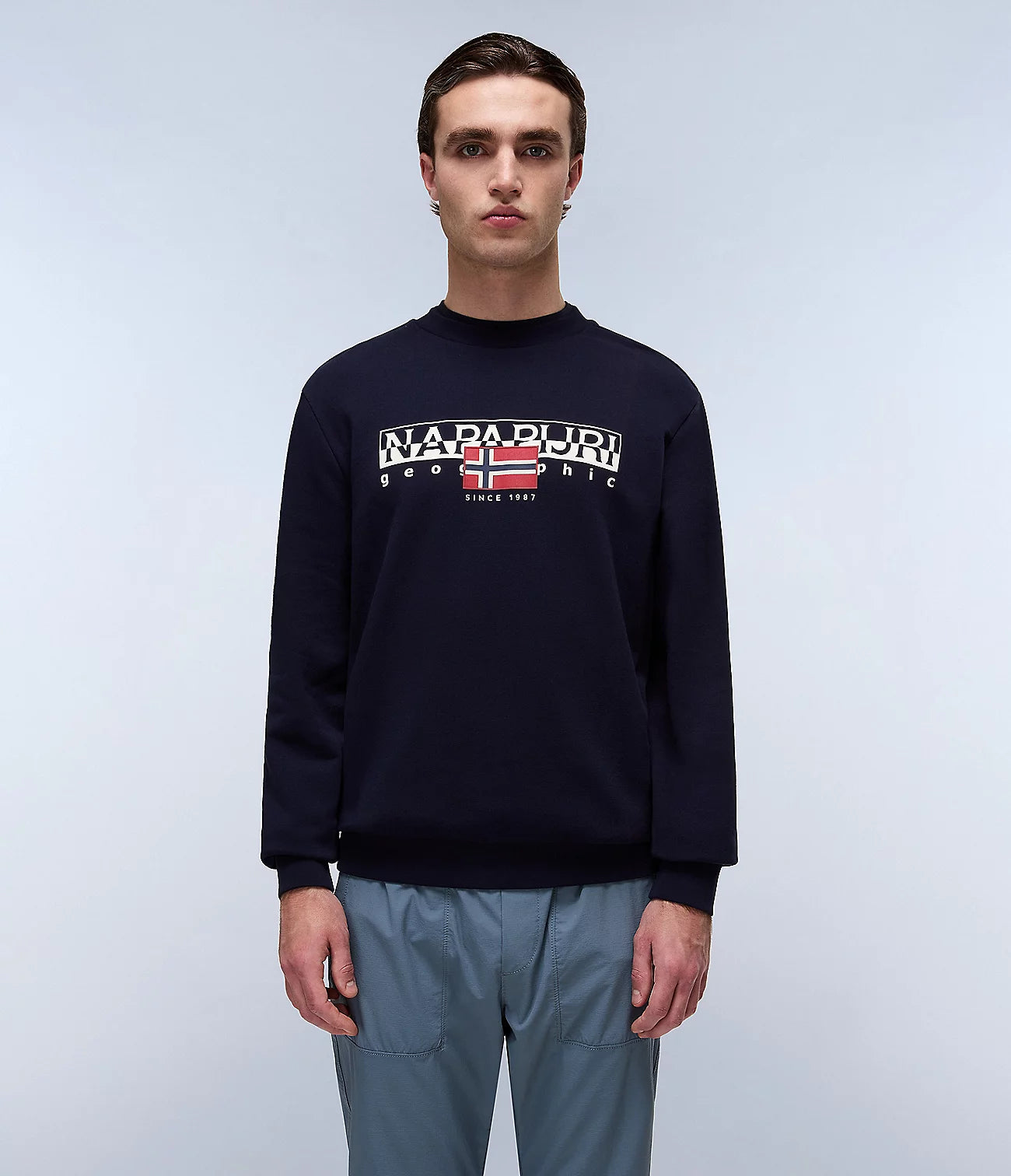 NAPAPIJRI Felpa uomo girocolo blu con maxi logo frontale AYLMER