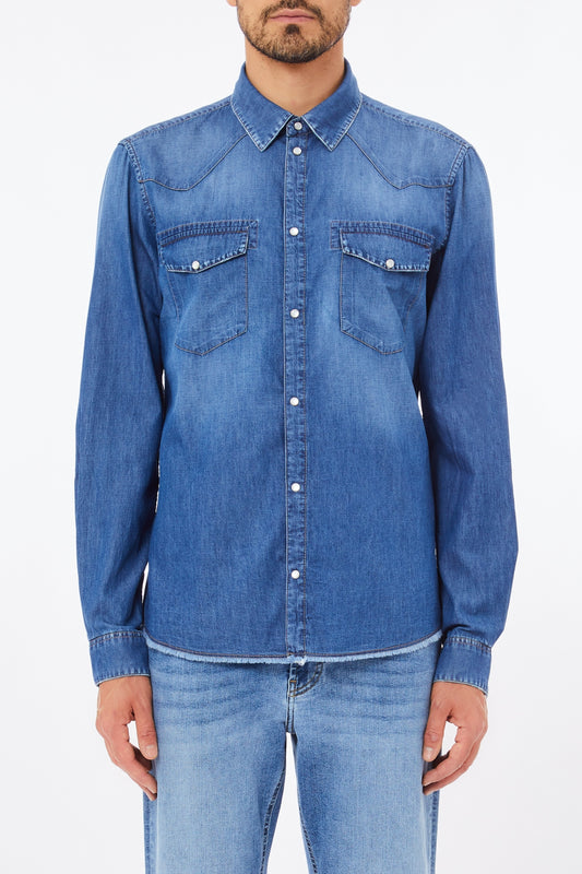 LIU JO Camicia di jeans lavaggio medio con taschini frontali e orlo a taglio vivo