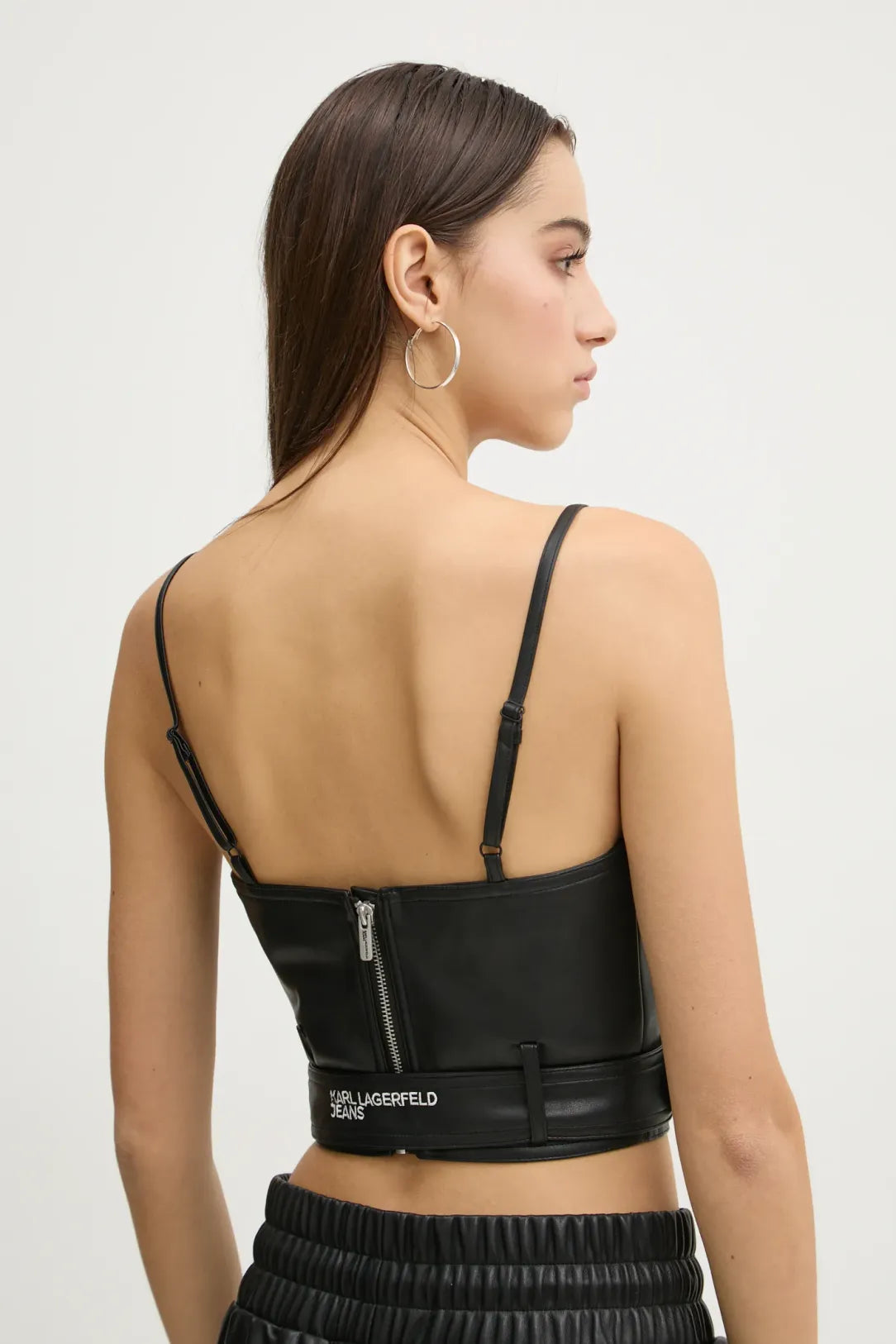 KARL LAGERFELD Top bustino in ecopelle con zip posteriore e cintura logata