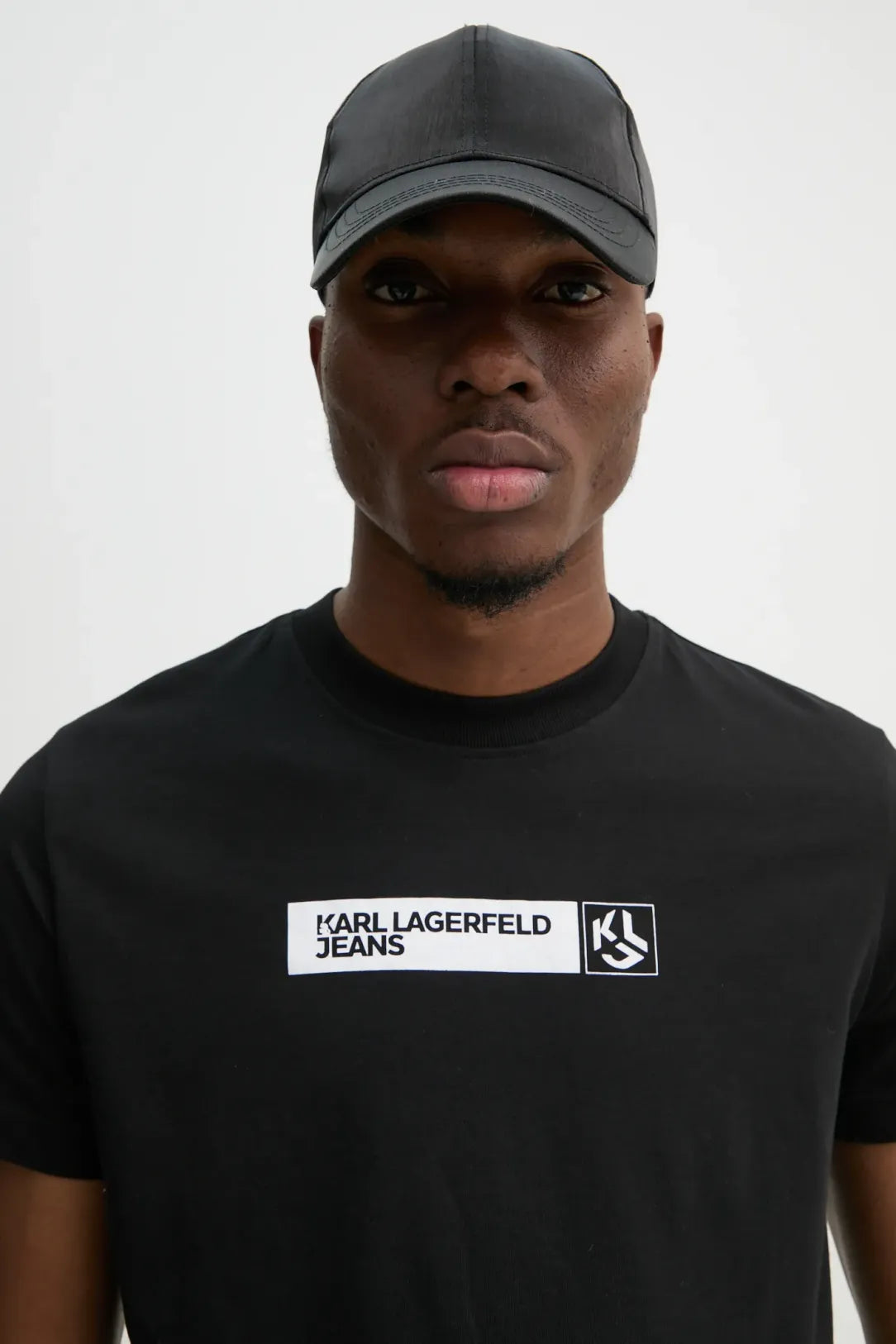 KARL LAGERFELD T-Shirt uomo maniche corte nera girocollo con logo frontale
