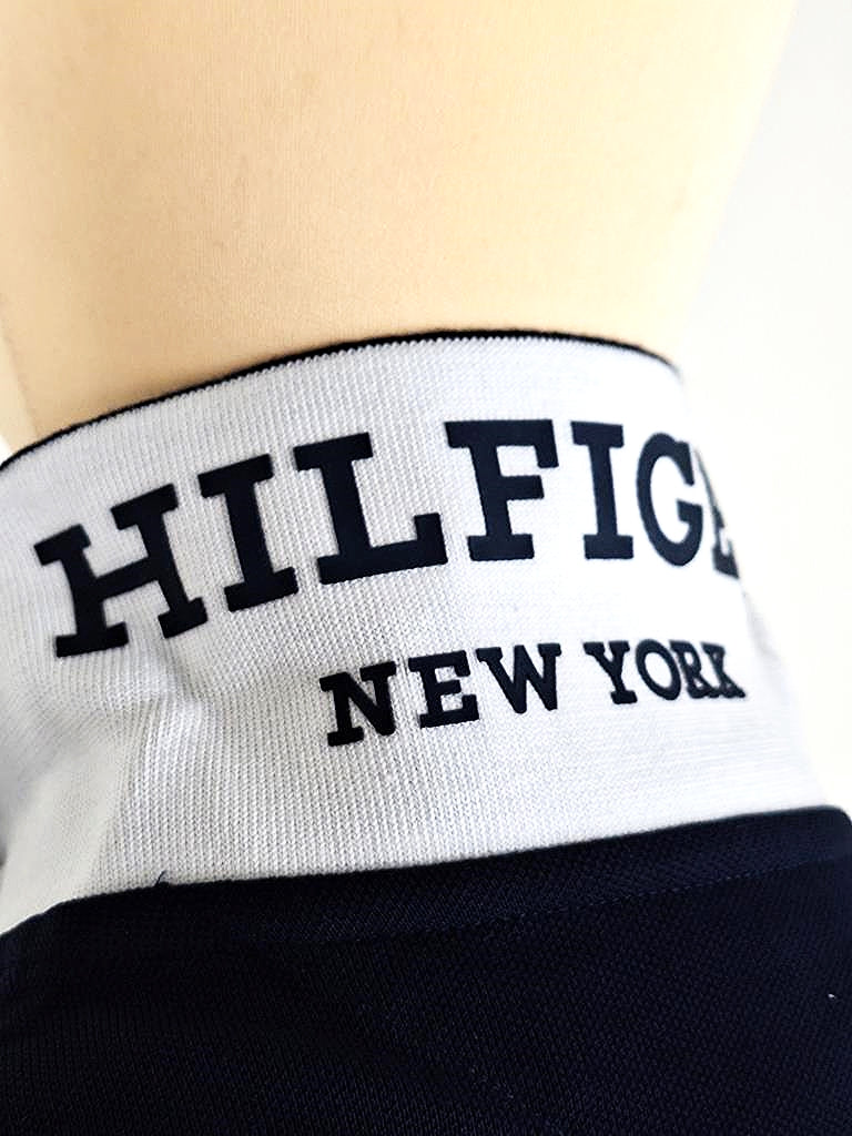 TOMMY HILFIGER Polo manche corte regular fit con scritta sottocollo