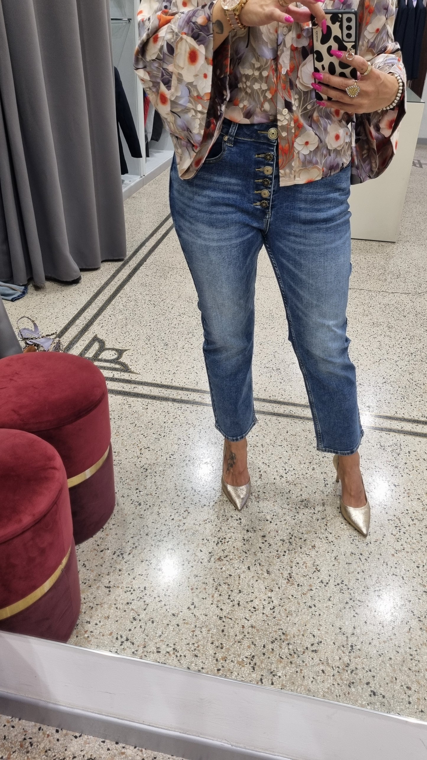 MARKUP Jeans con bottoni bronzati