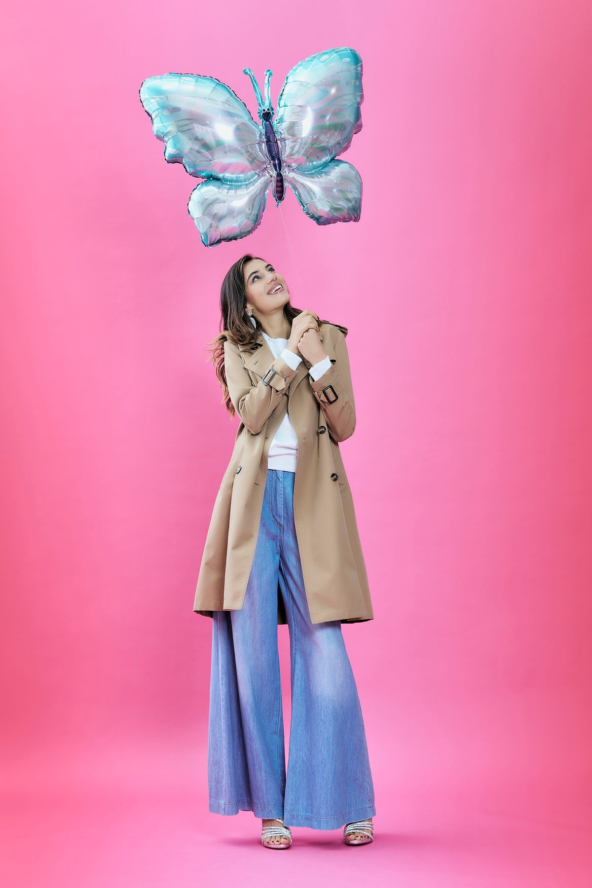 IL THÈ DELLE 5 Trench in cotone beige doppiopetto con cinta