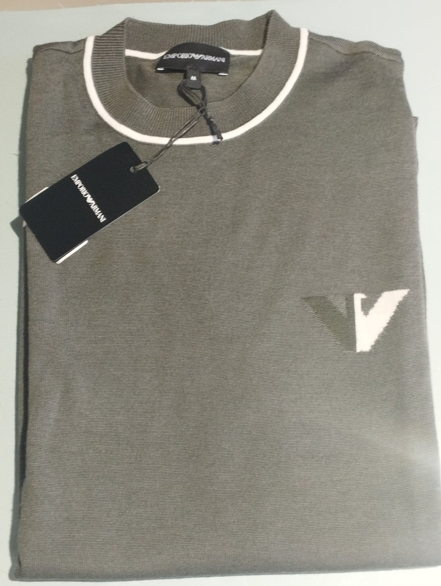 EMPORIO ARMANI Maglione in lana vergine con dettaglio logo jacquard