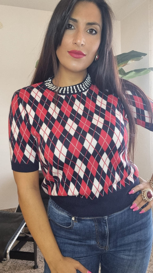 TbyME Maglia in filo maniche corte con dettagli di perle sul collo