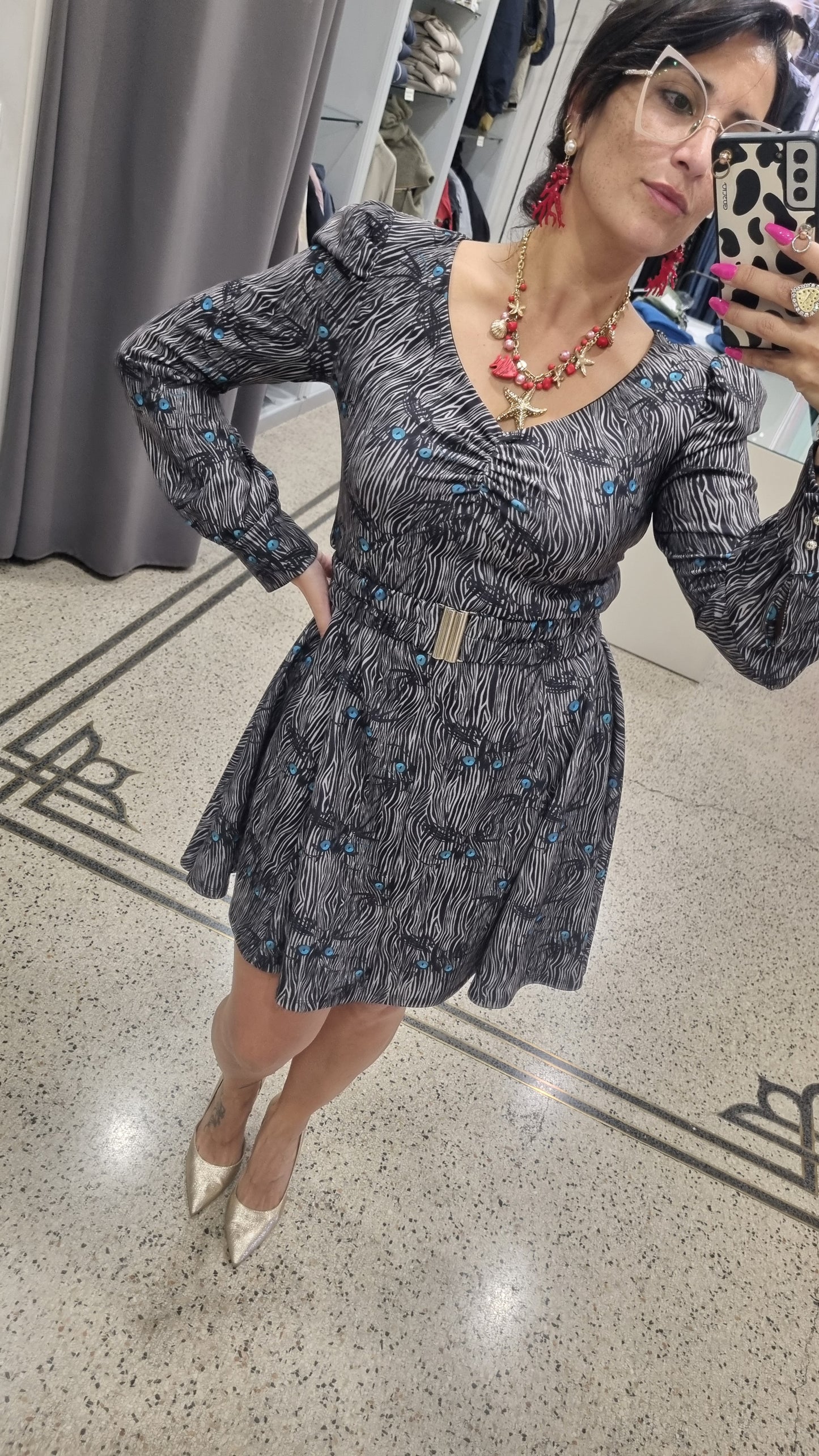 IL THE DELLE 5 vestito ASAN stampa gatto