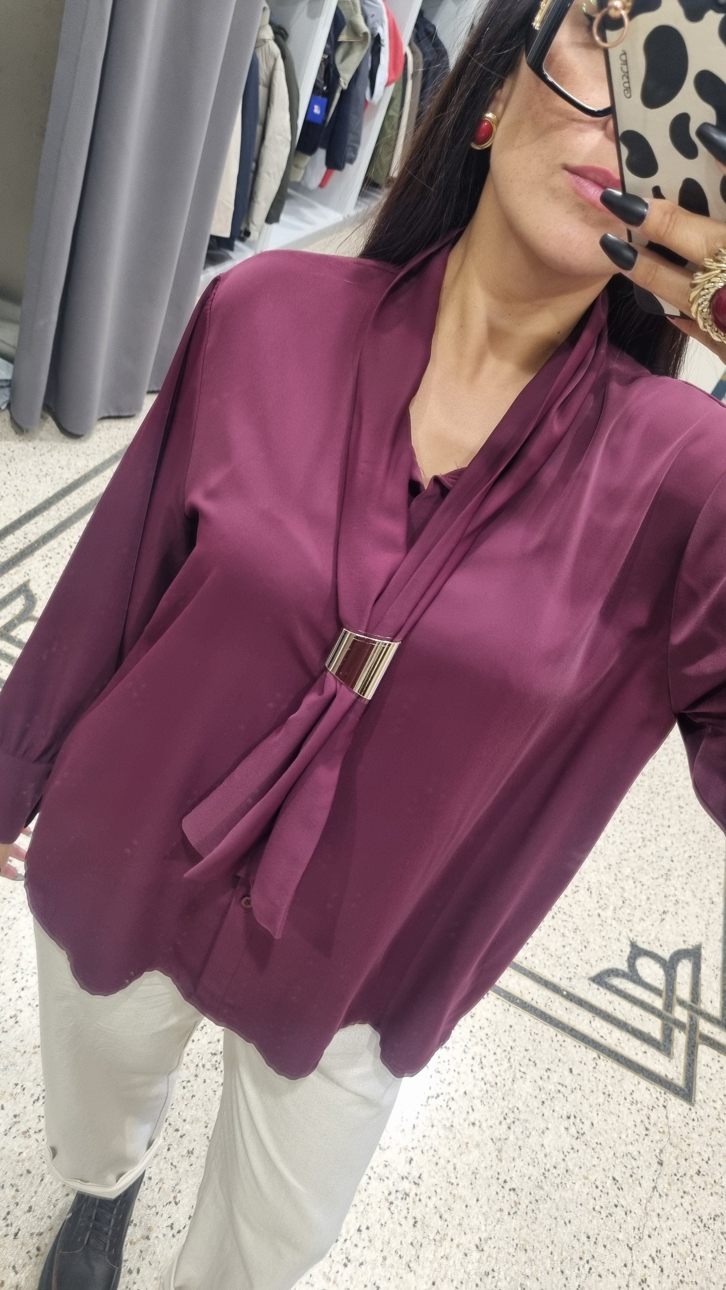 SUSY STAR Blusa con effetto cravatta