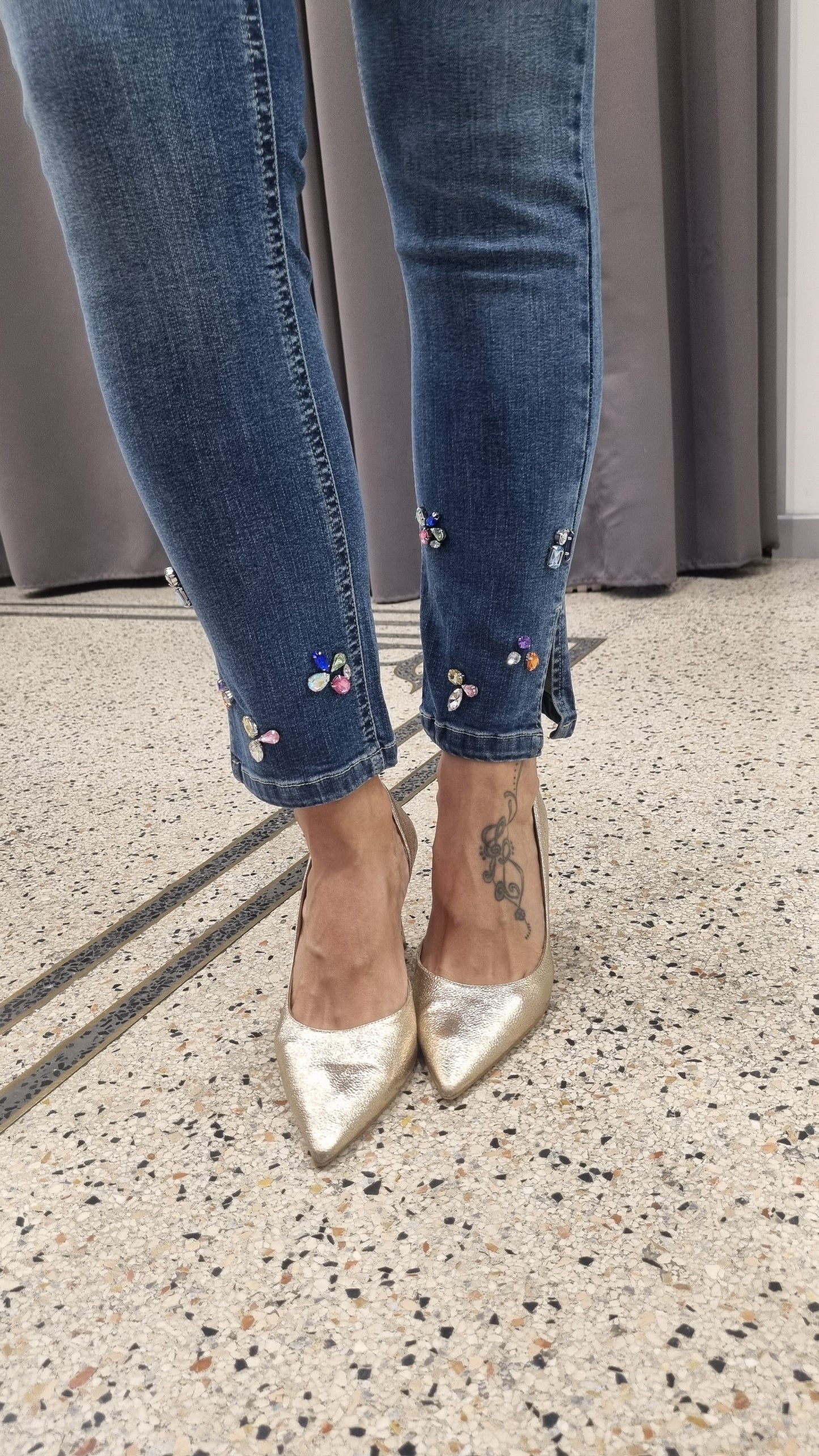 MARKUP Jeans con castoni