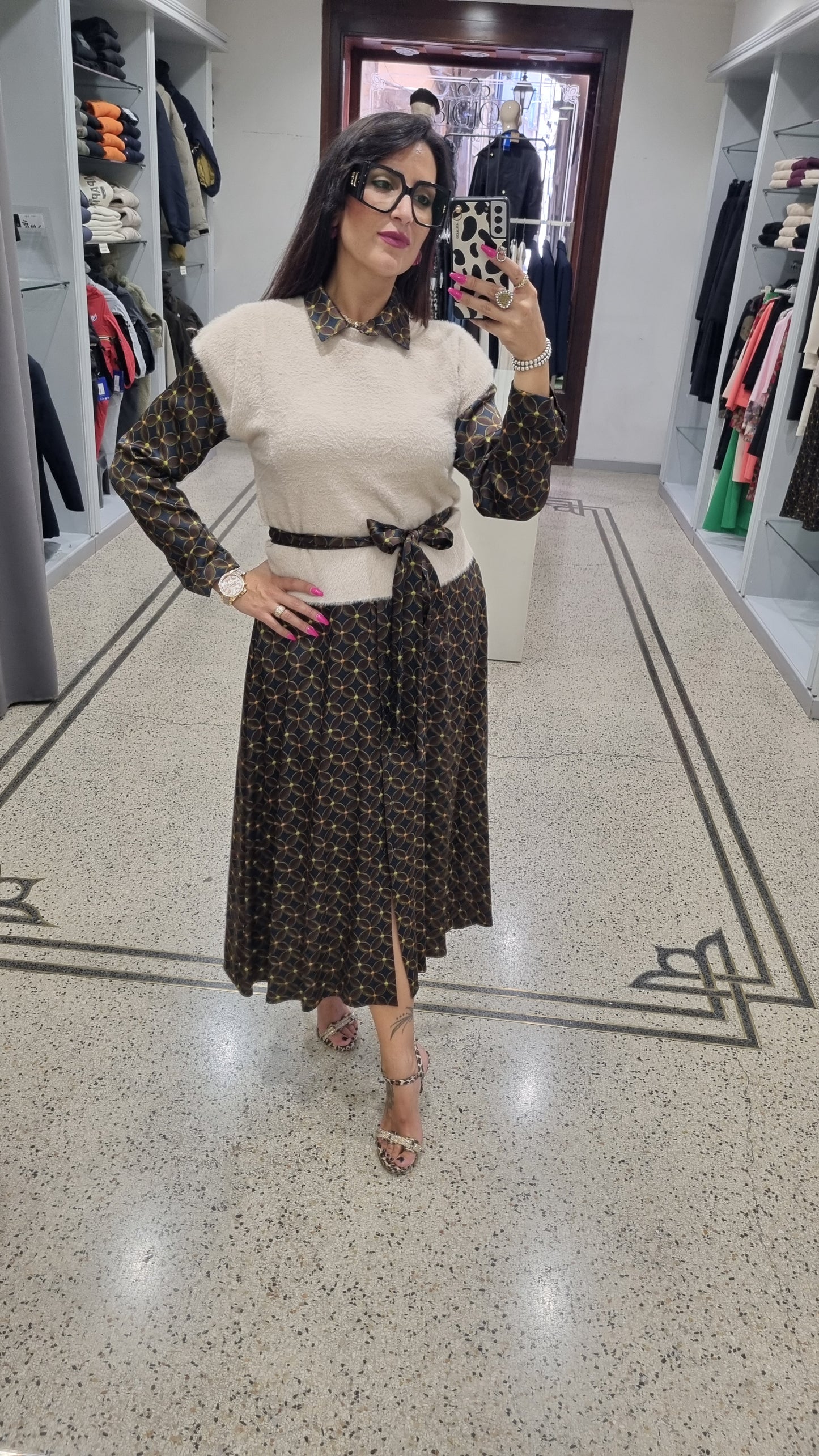 ANONYME Smanicato in peluche