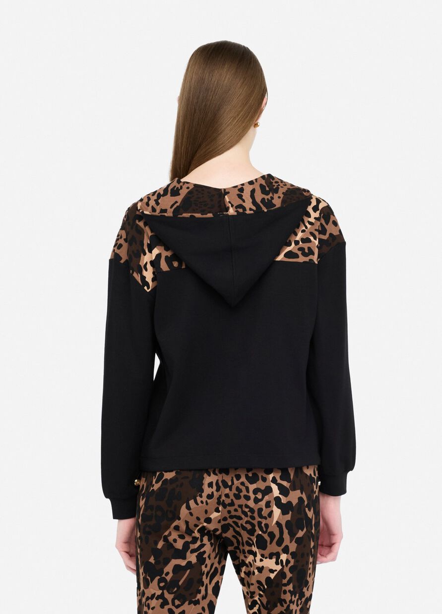 LIU JO Felpa con cappuccio e bottoni frontali nera con contrasto animalier