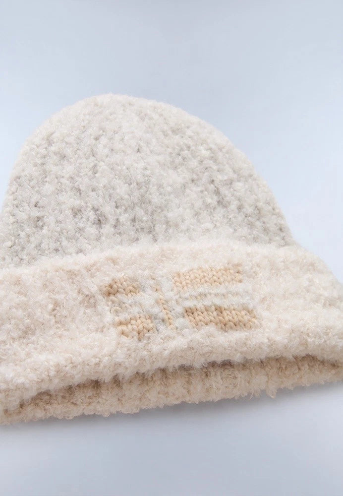NAPAPIJRI Cappello a cuffia in lana bouclè F-BAITA W