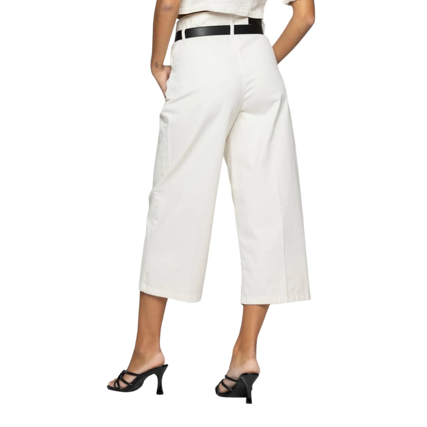 KOCCA Pantaloni crop con cinta
