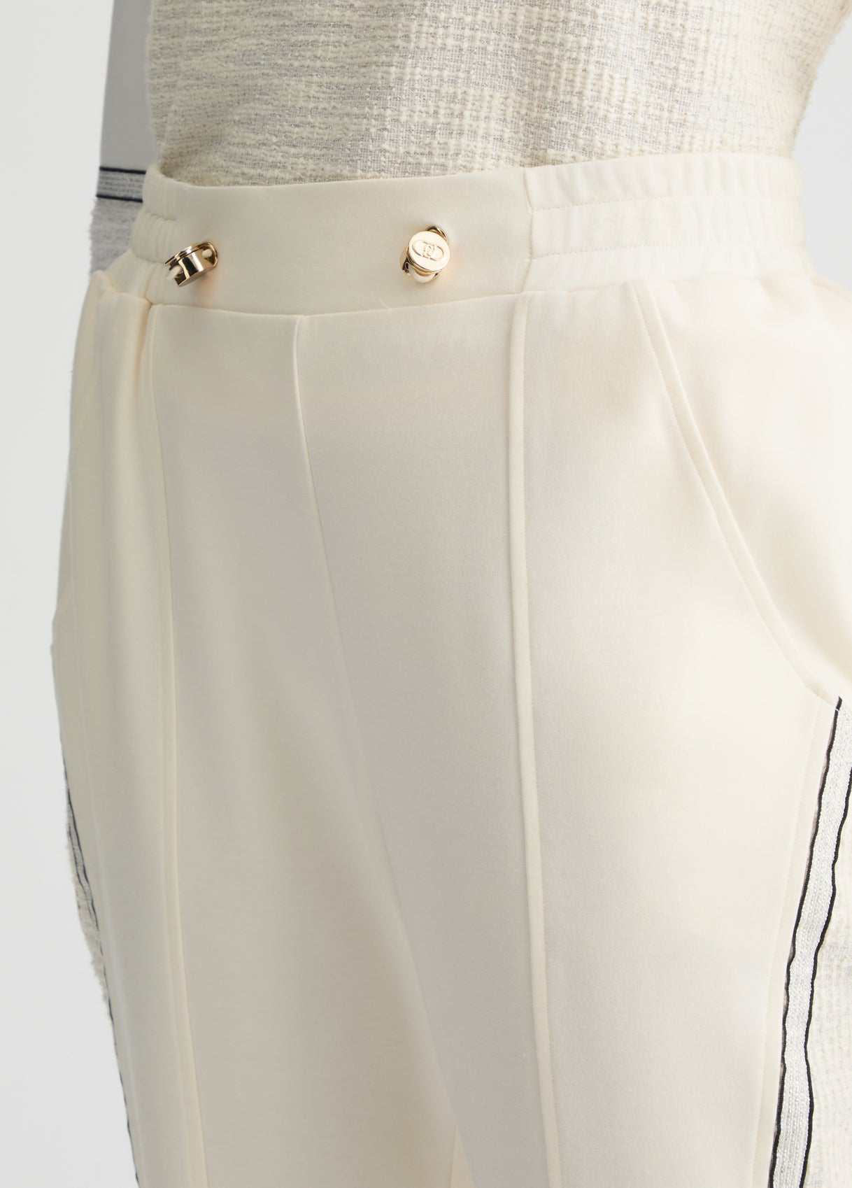 LIU JO Pantaloni donna jogger con inserto laterale bouclè lurex panna