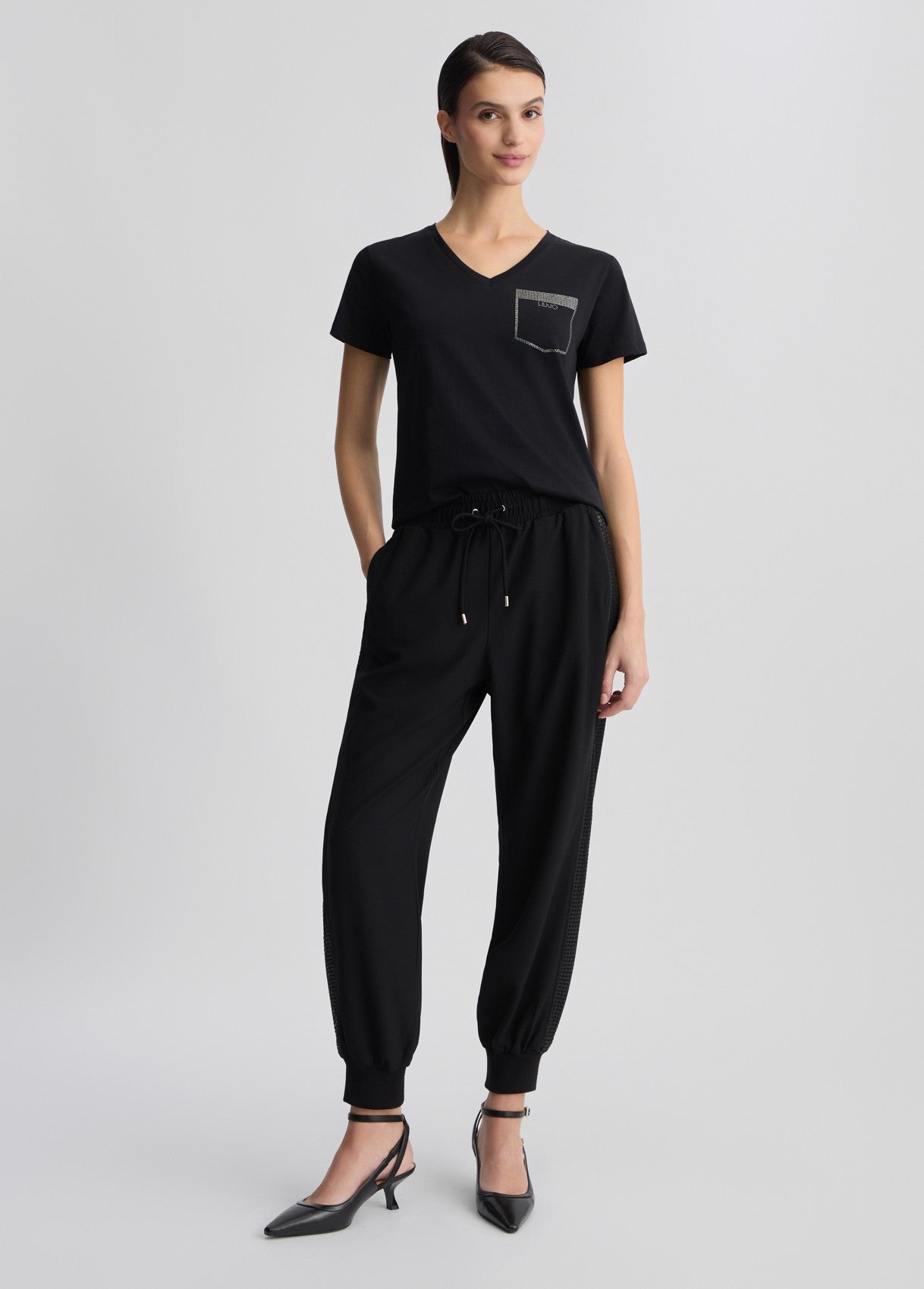 LIU JO T-Shirt maniche corte scollo a V con taschino di strass