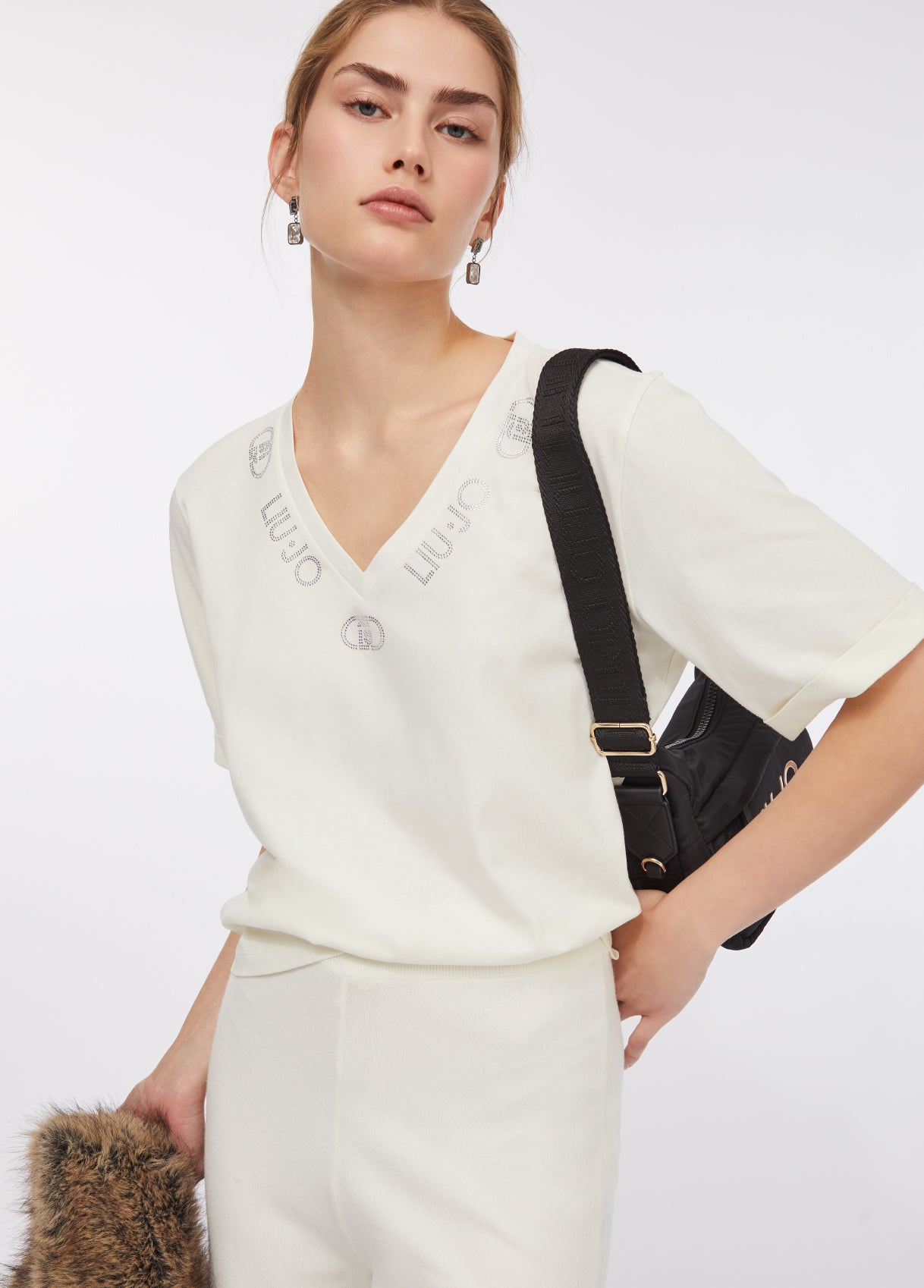 LIU JO T-Shirt maniche corte scollo V con loghi strass
