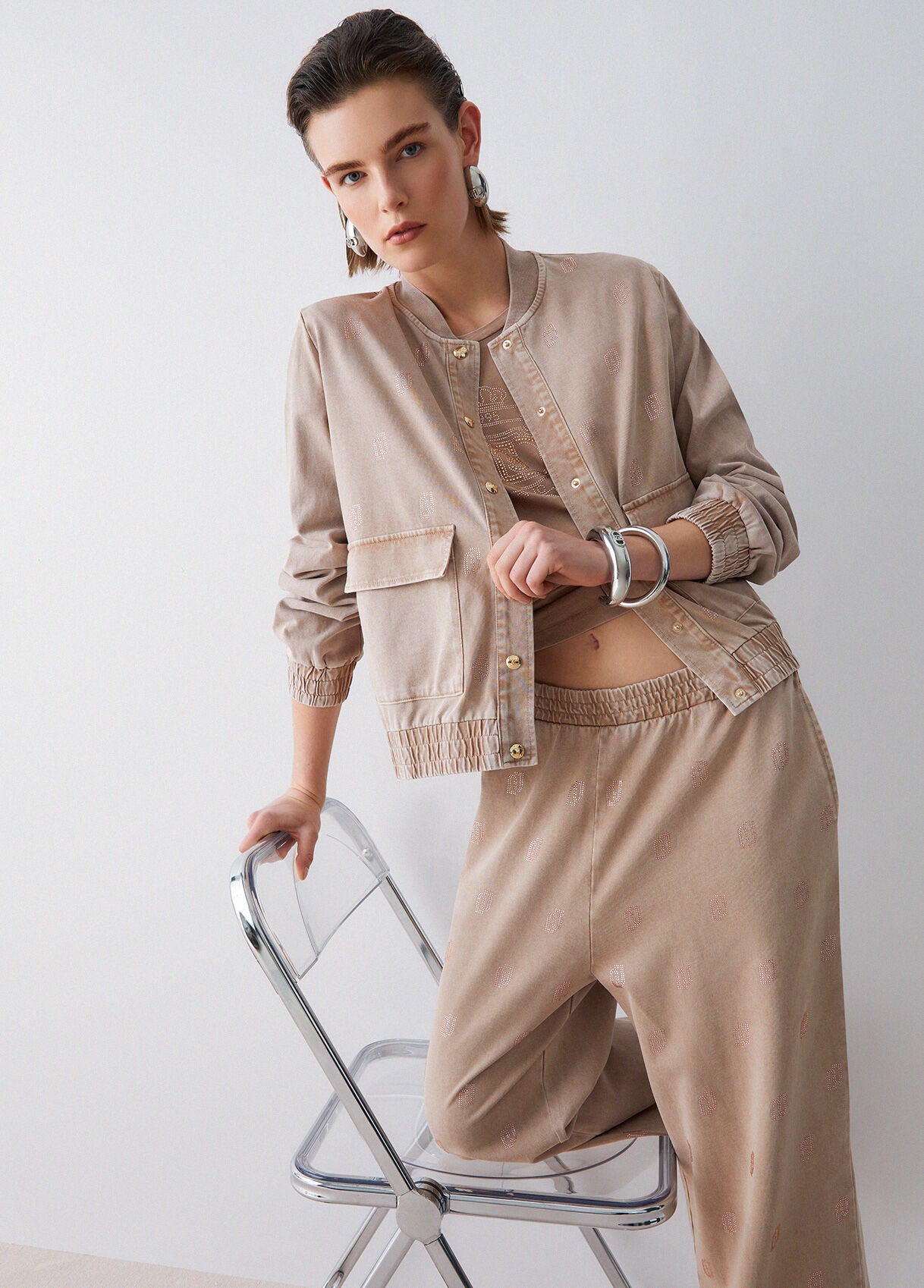 LIU JO Felpa modello bomber con bottoni e loghi strass allover