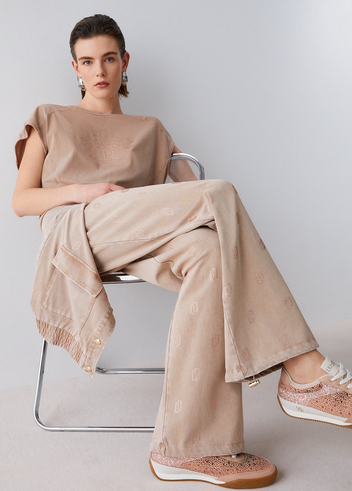 LIU JO Pantaloni in jersey delavè con strass