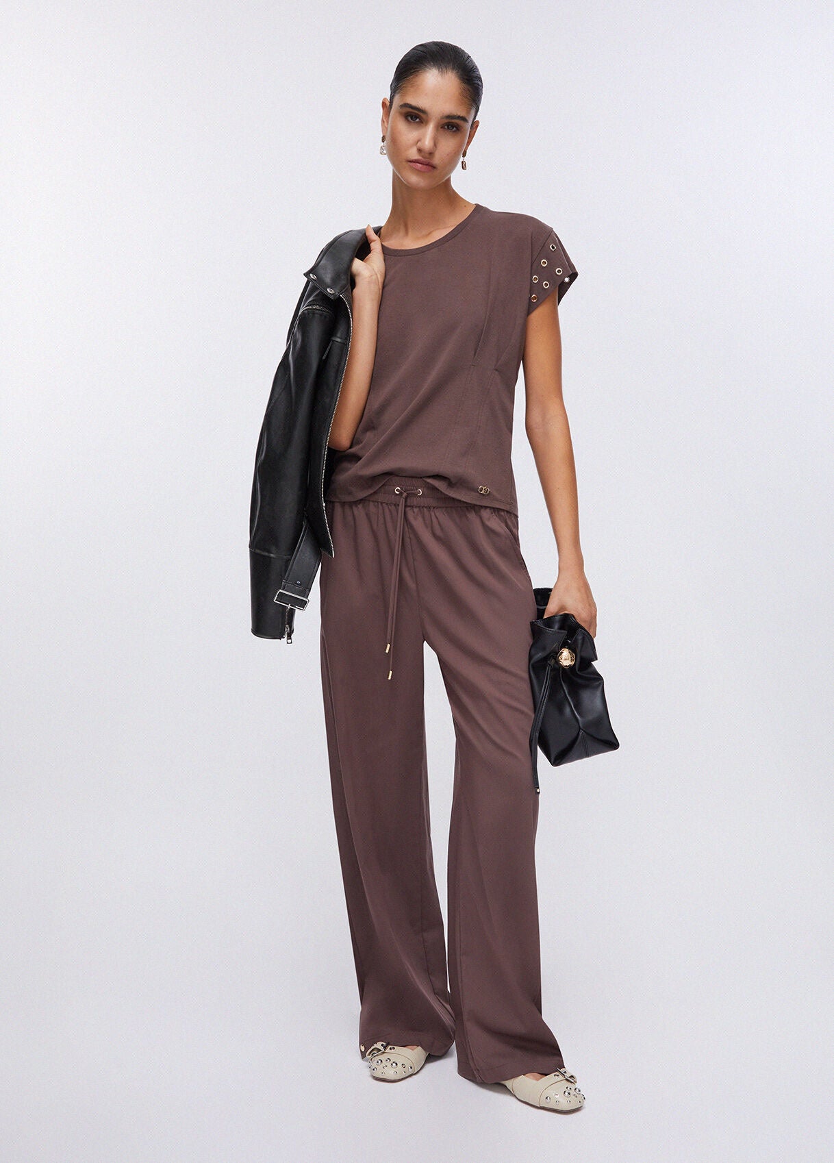 LIU JO T-Shirt girocollo con borchie sulle maniche