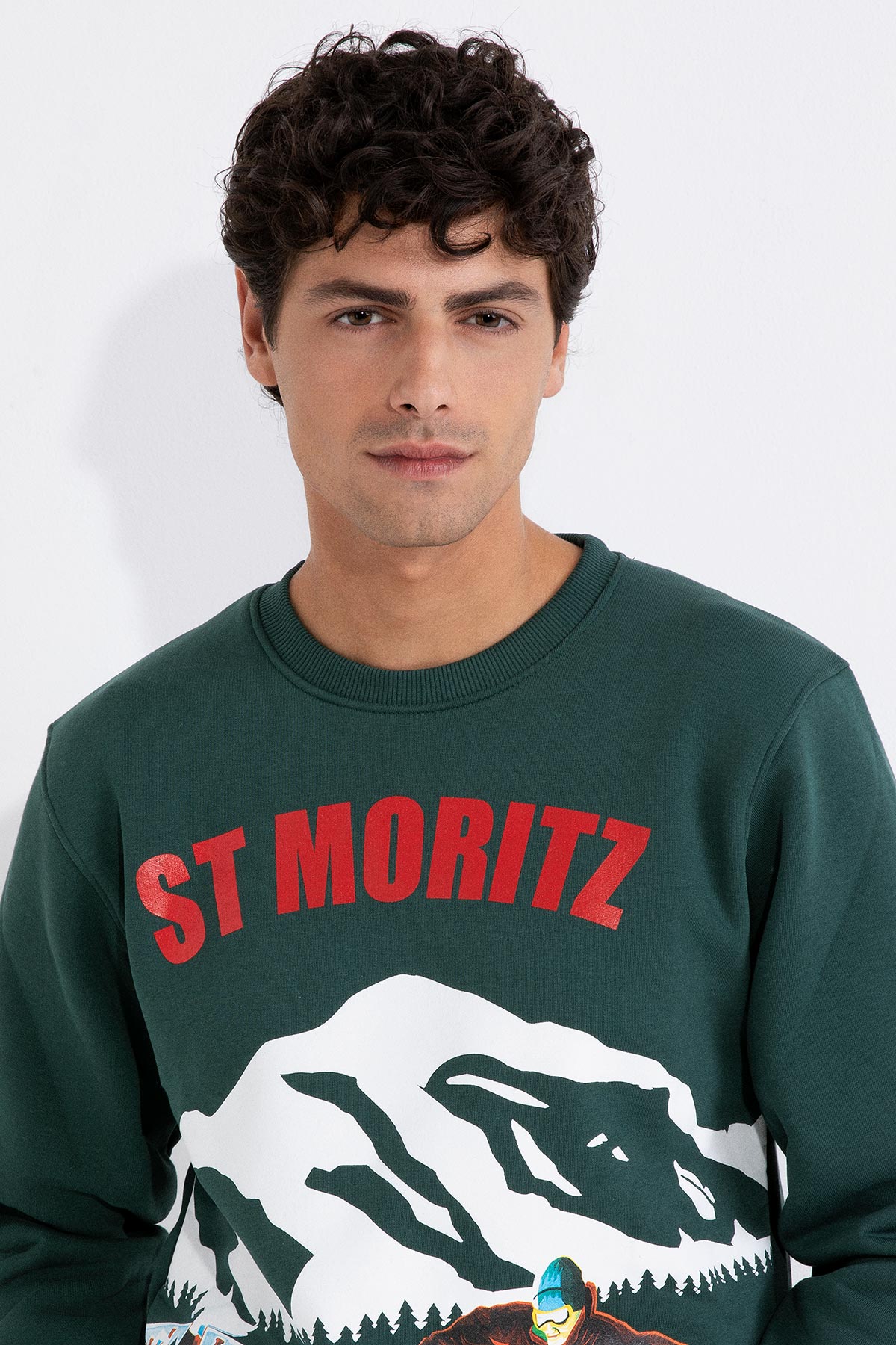 SUPERCULTURE Felpa girocollo invernale verde con maxistampa ST MORITZ