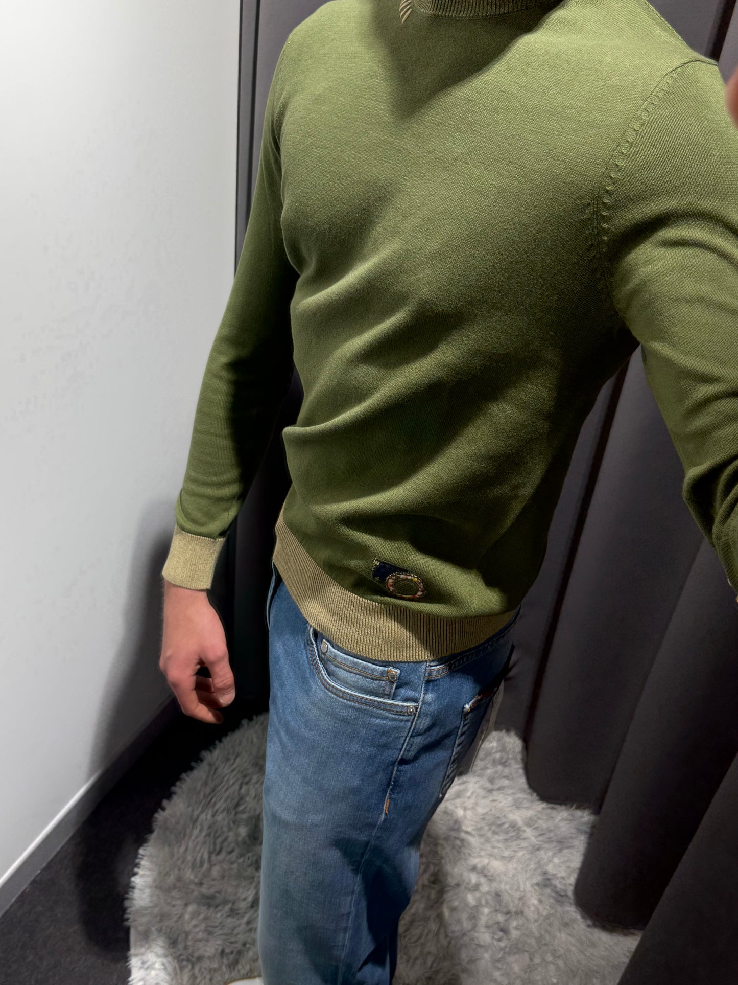 MARKUP Maglia girocollo uomo in cotone verde militare  con contrasti beige