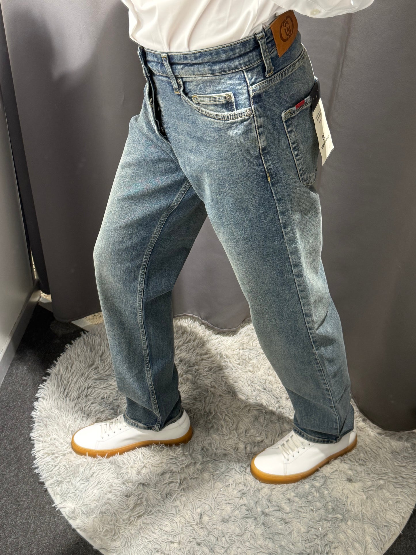 LIU JO Jeans gamba dritta REY lavaggio medio e bleached