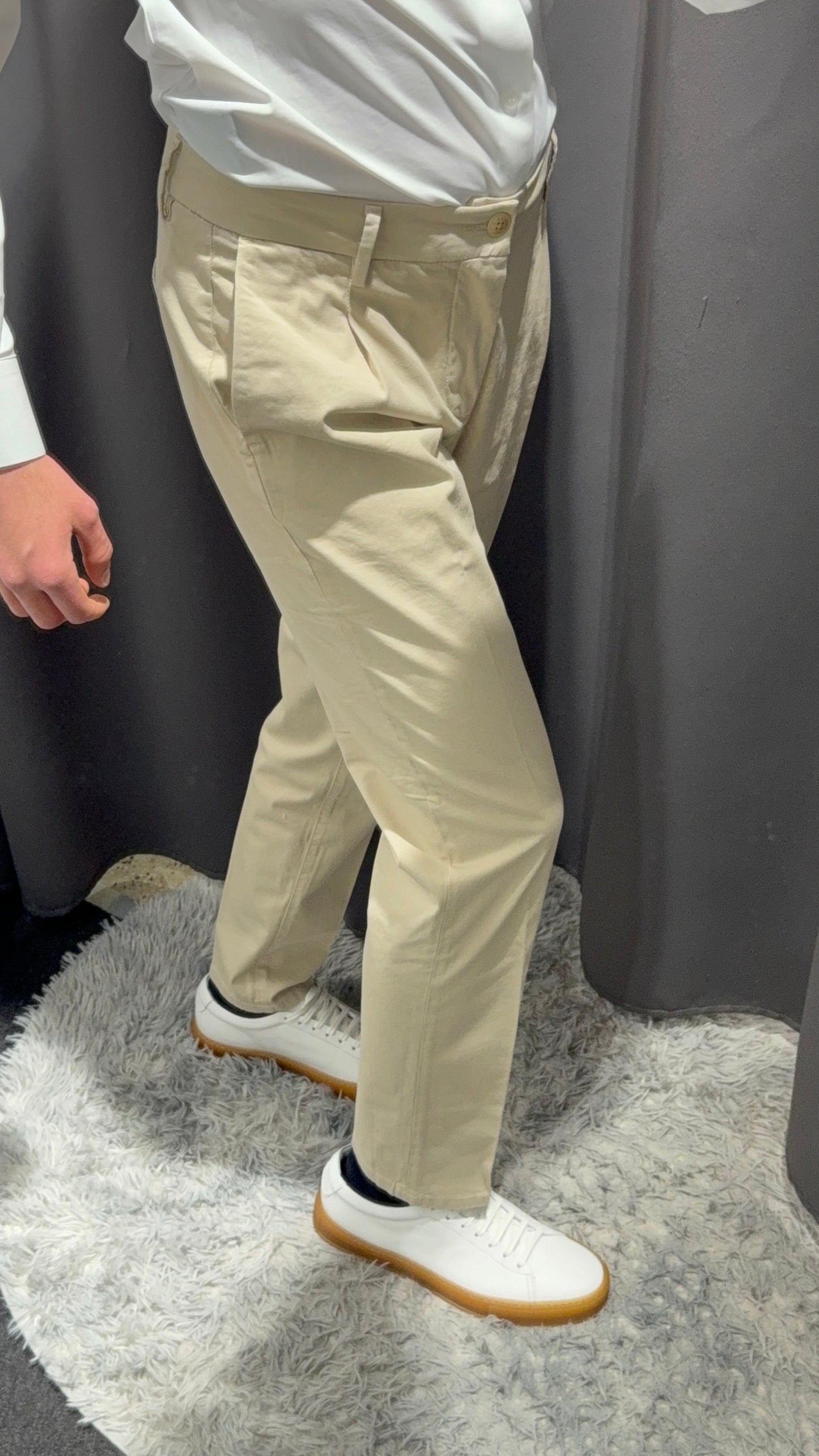 TELERIA ZED Pantaloni gamba morbida con pinces in cotone