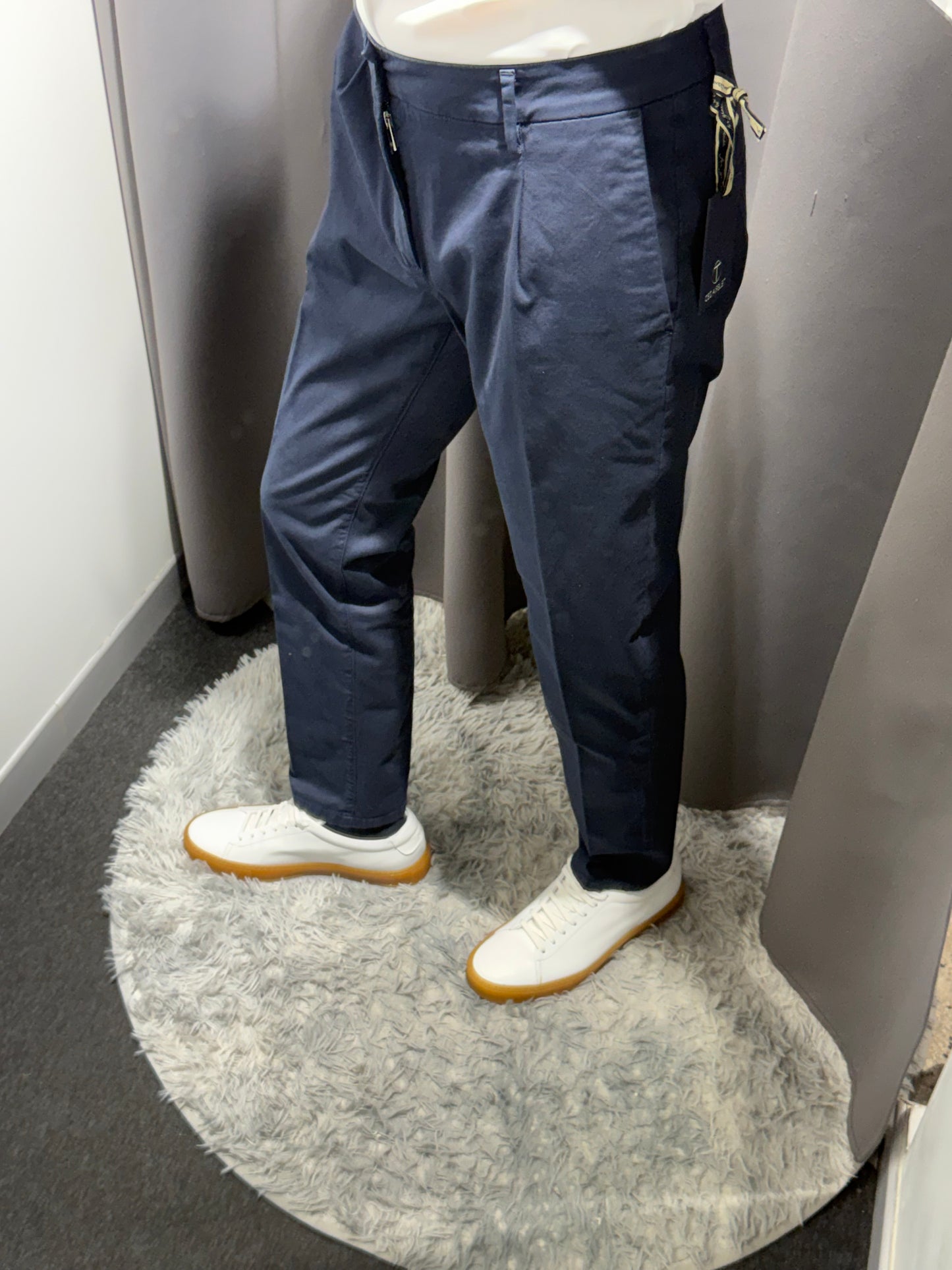 TELERIA ZED Pantaloni gamba morbida con pinces in cotone