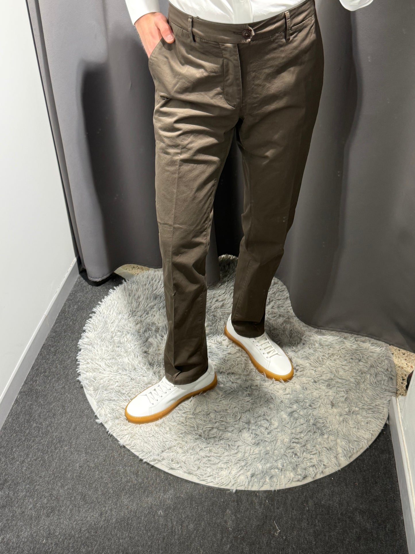 TELERIA ZED Pantaloni in gabardina di cotone leggero gamba slim tasca america