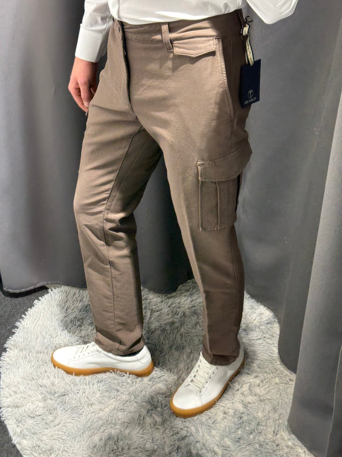 TELERIA ZED Pantaloni uomo con tasconi laterali gamba slim fango