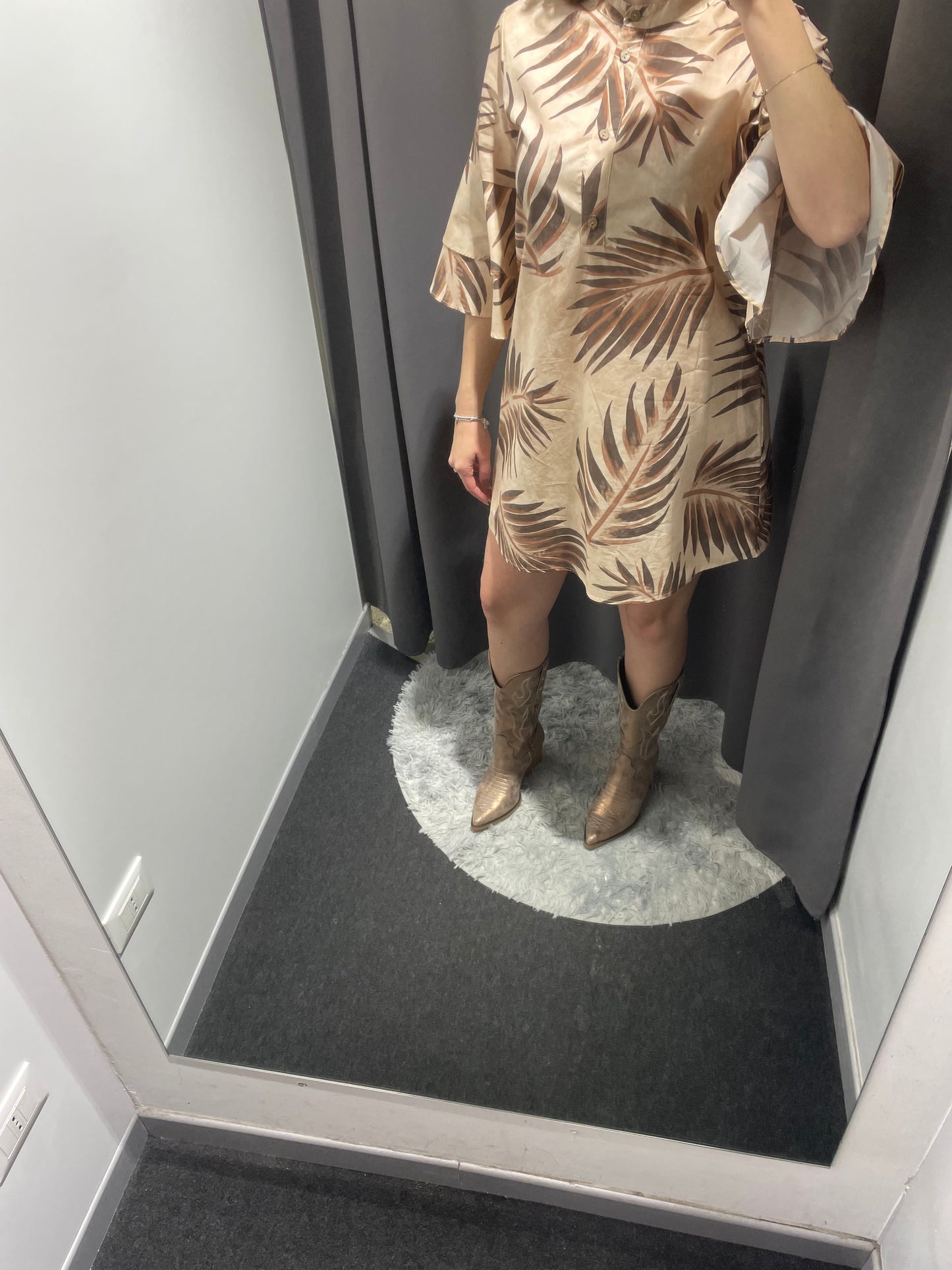 MARKUP Abito manica 3/4 in mussola di cotone stampa foliage beige