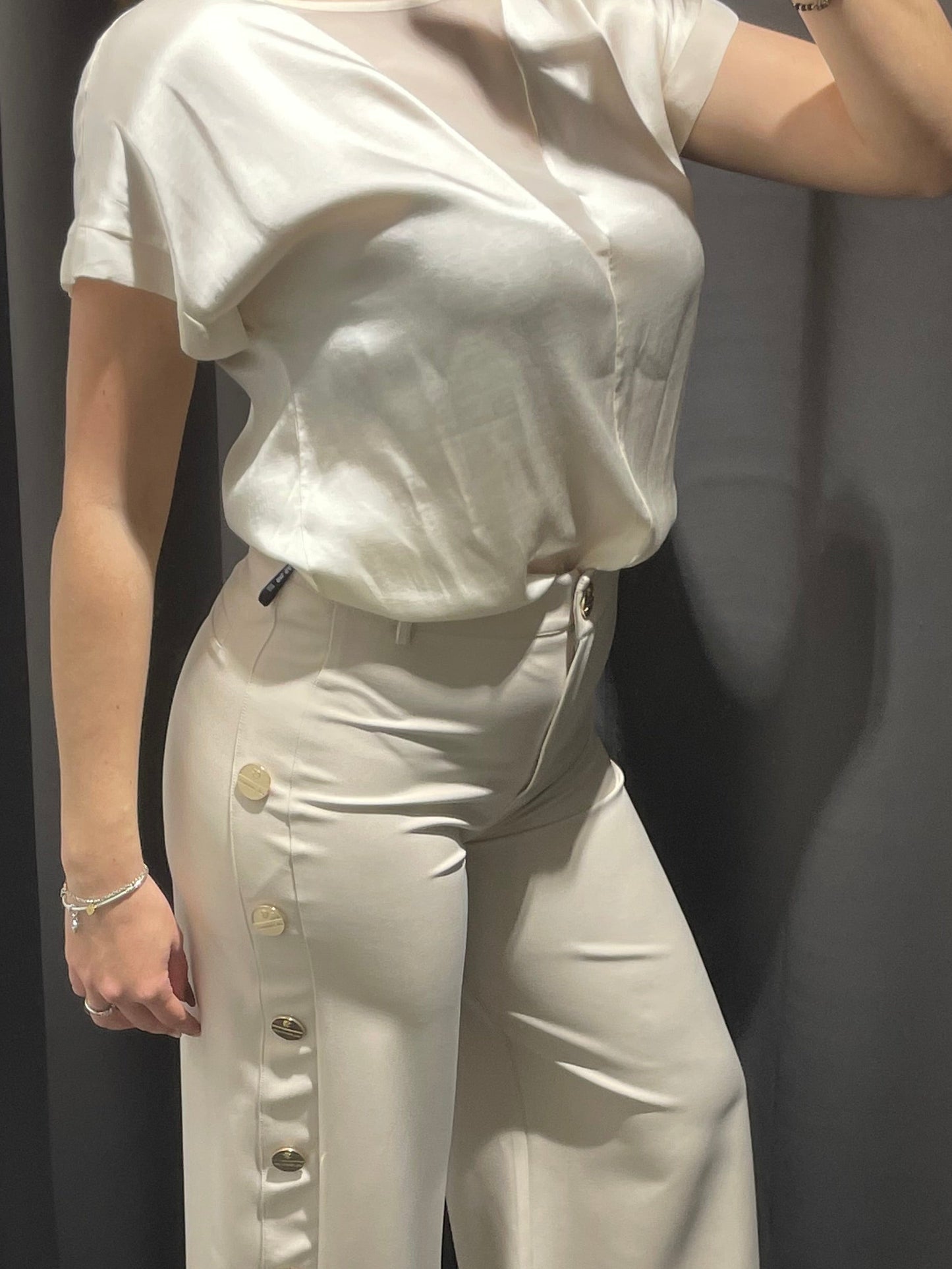 KOCCA Casacca in viscosa con inserto in organza panna