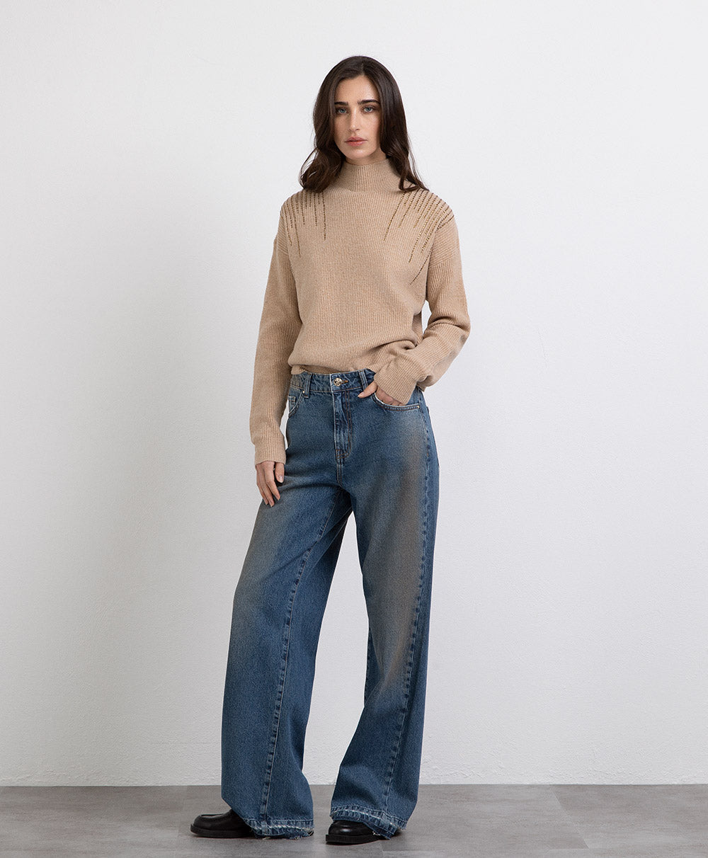 MARKUP Maglia lupetto con pioggia di stras sulle spalle