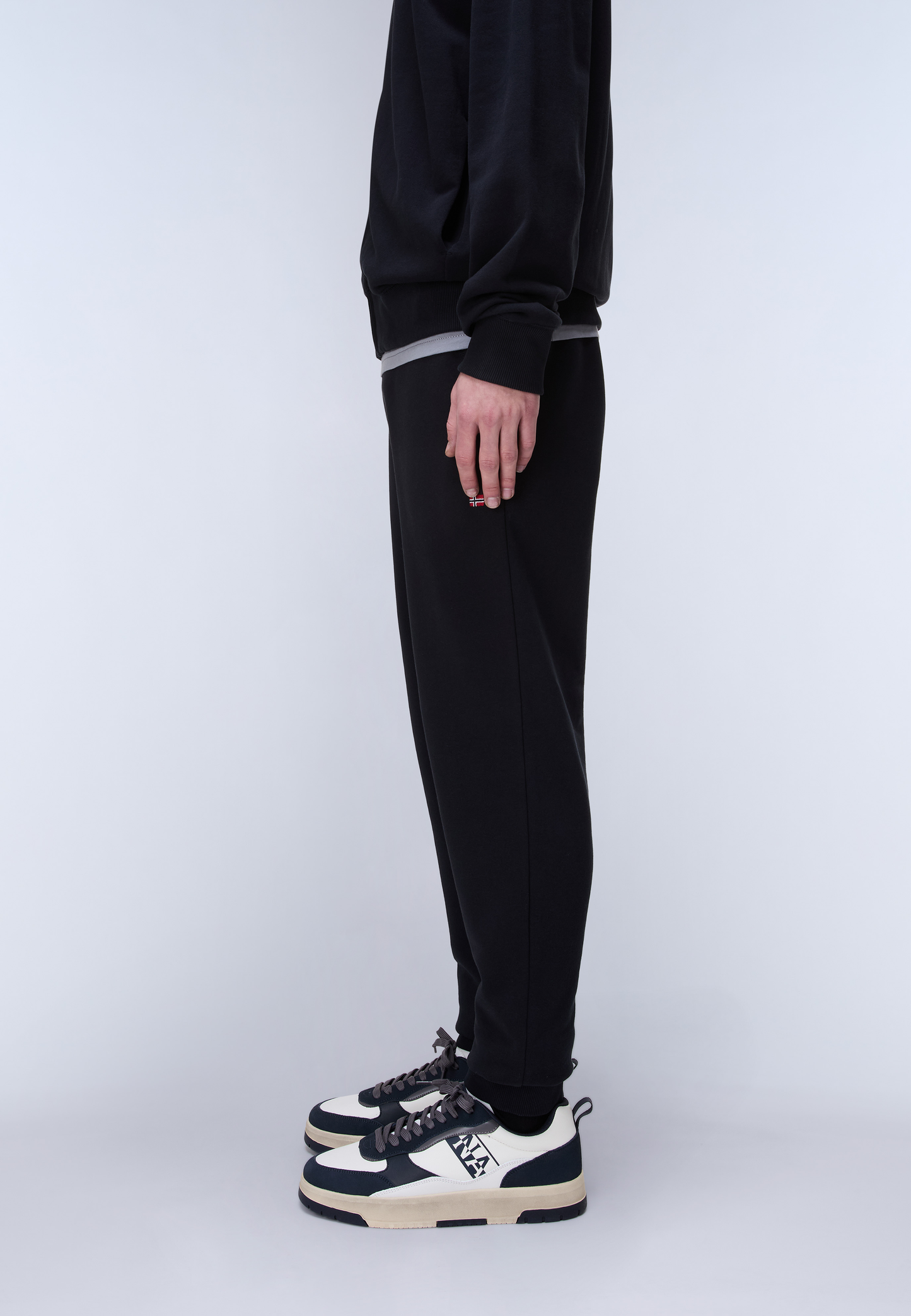 NAPAPIJRI Pantaloni in felpa MALIS con coulisse in vita e polsini sul fondo