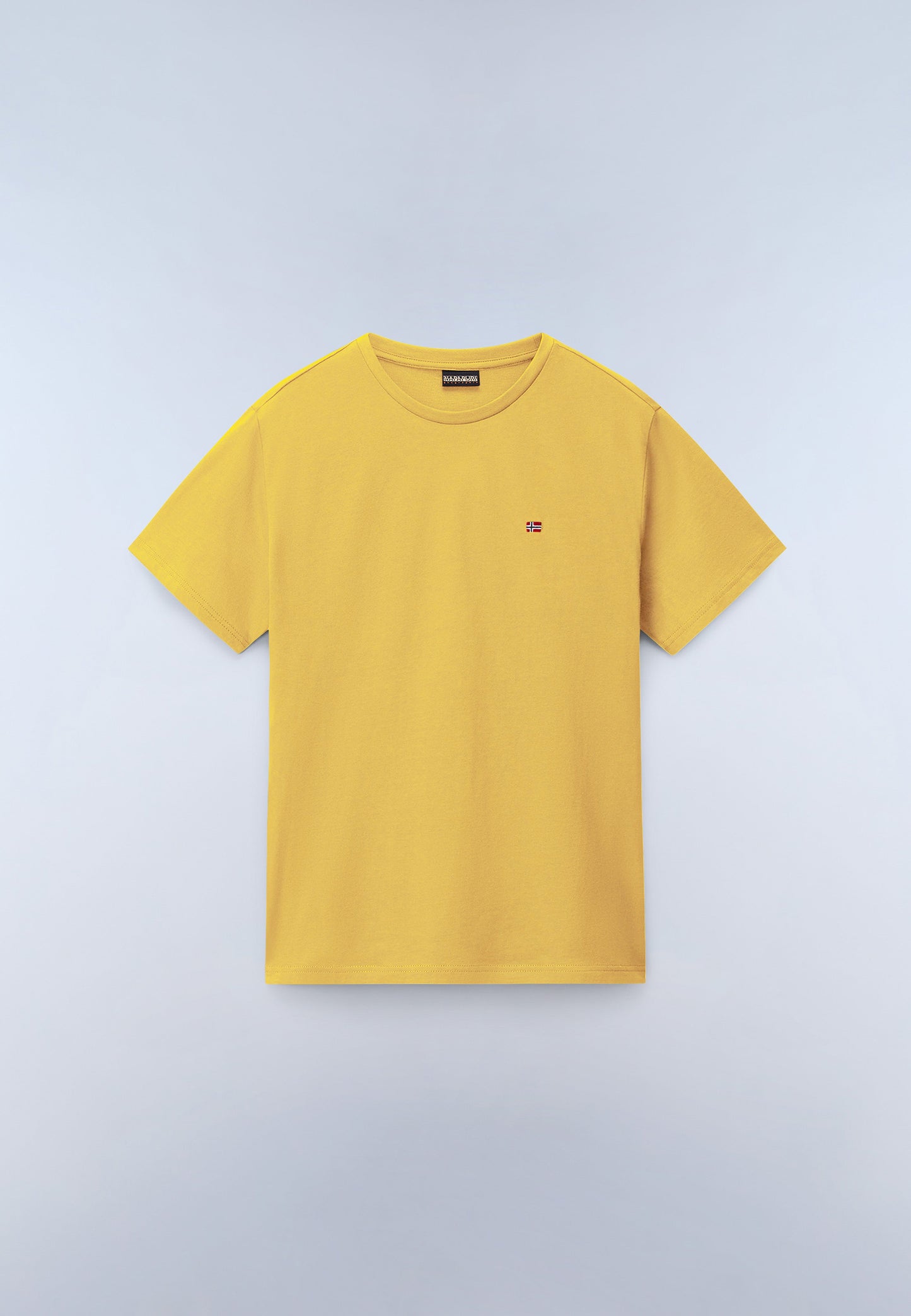 NAPAPIJRI T-Shirt girocollo maniche corte con bandierina ricamata sul petto SALIS SS SUM