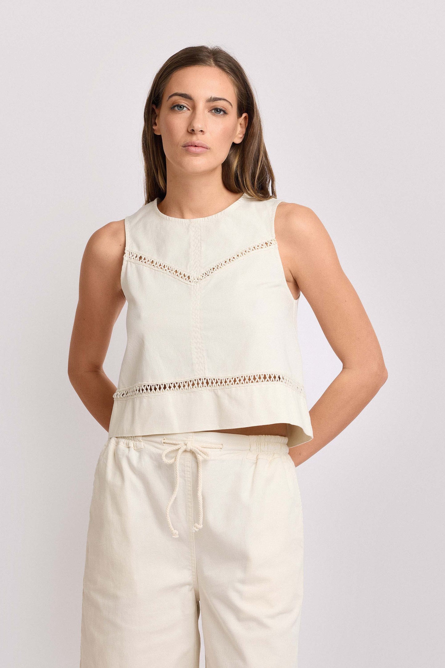 KOCCA Casacca in cotone con inserti in macramè