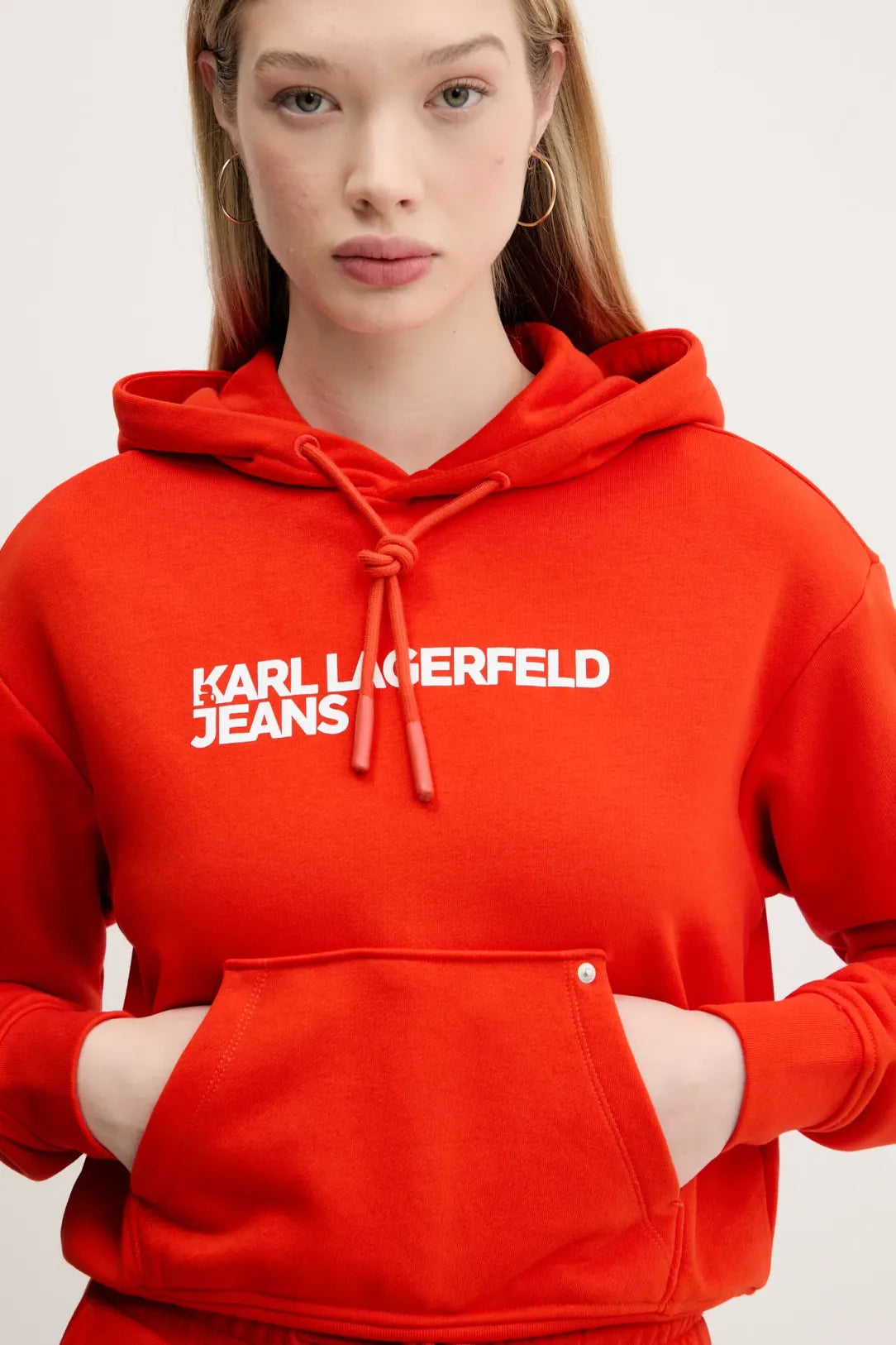 KARL LAGERFELD Felpa con cappuccio da donna corallo e tasca a marsupio con logo frontale