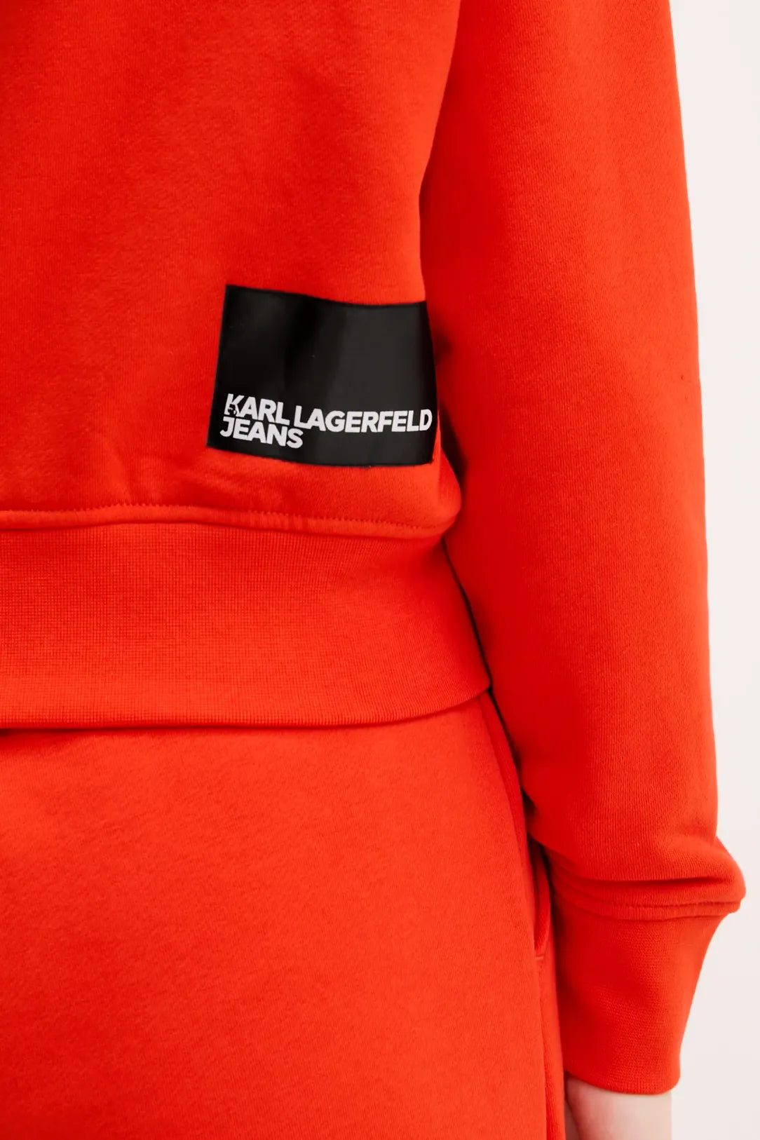 KARL LAGERFELD Felpa con cappuccio da donna corallo e tasca a marsupio con logo frontale