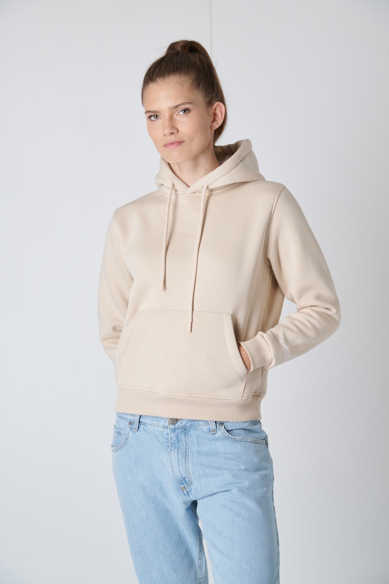 SUPERCULTURE Felpa con cappuccio e tasca a marsupio