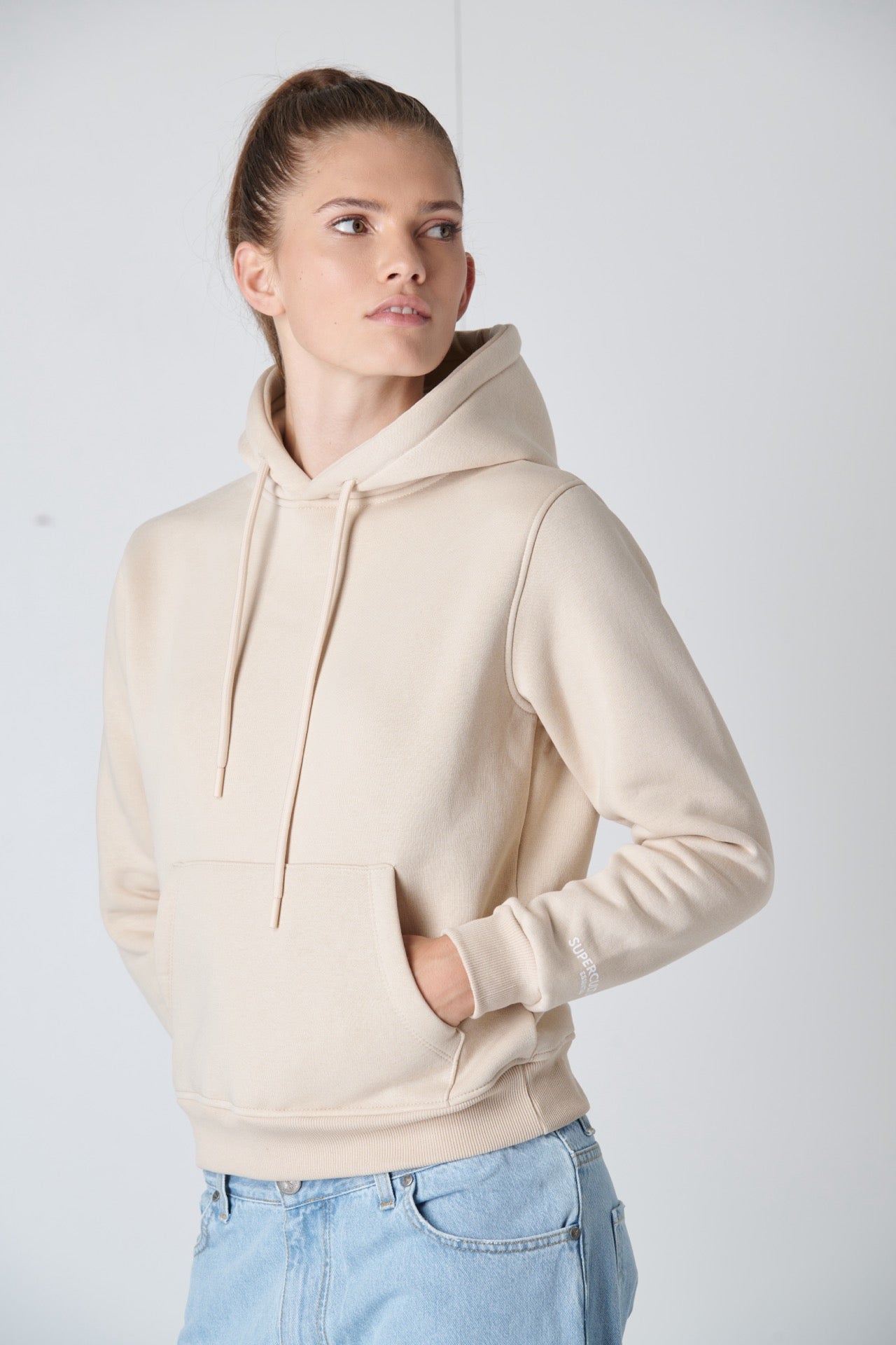 SUPERCULTURE Felpa con cappuccio e tasca a marsupio