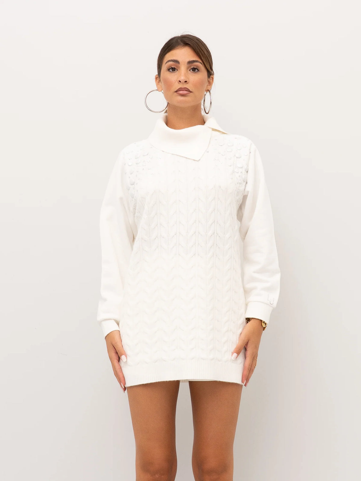 LIU JO Maxi maglia mini dress con collo lato e borchie