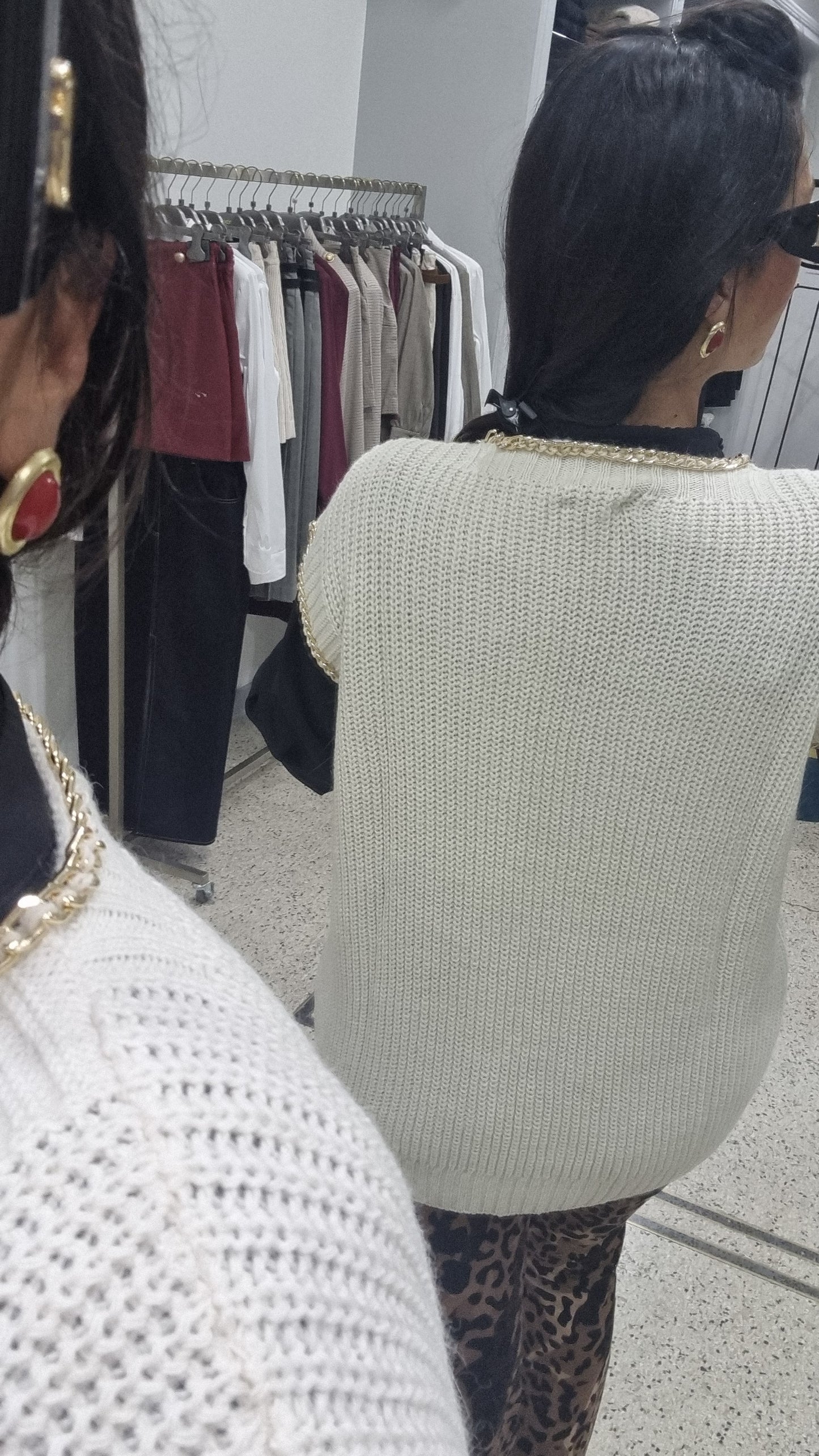 KOCCA Gilet scollo V con catenine IDROTEA