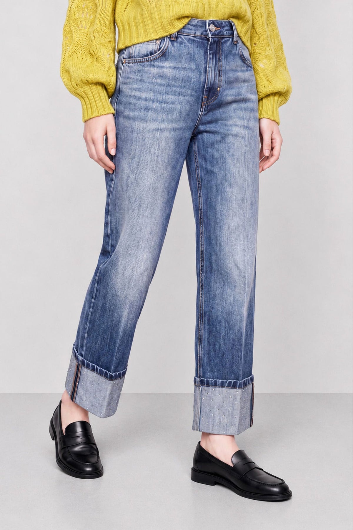 KOCCA Jeans gamba dritta con risvoltone di strass
