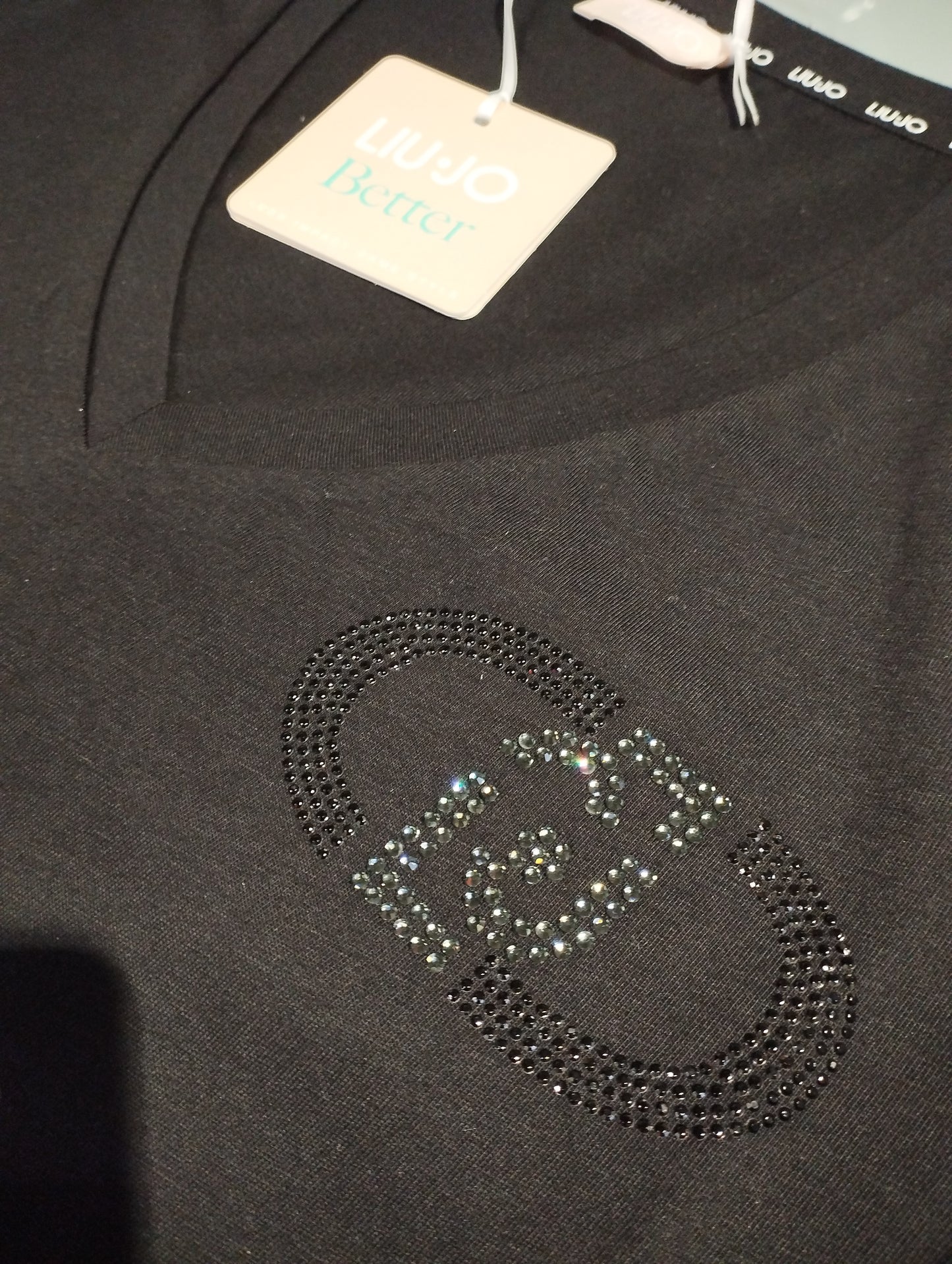 LIU JO T-Shirt maniche corte scollo V con loghi strass