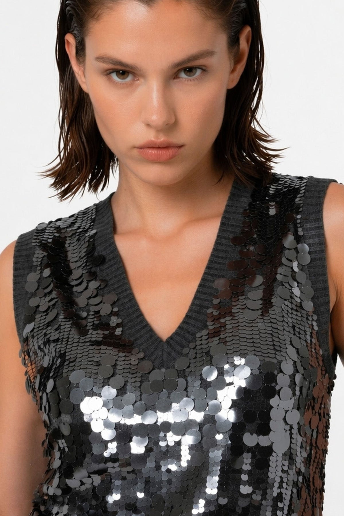 KOCCA Gilet in lana con macropaillettes scollo a V