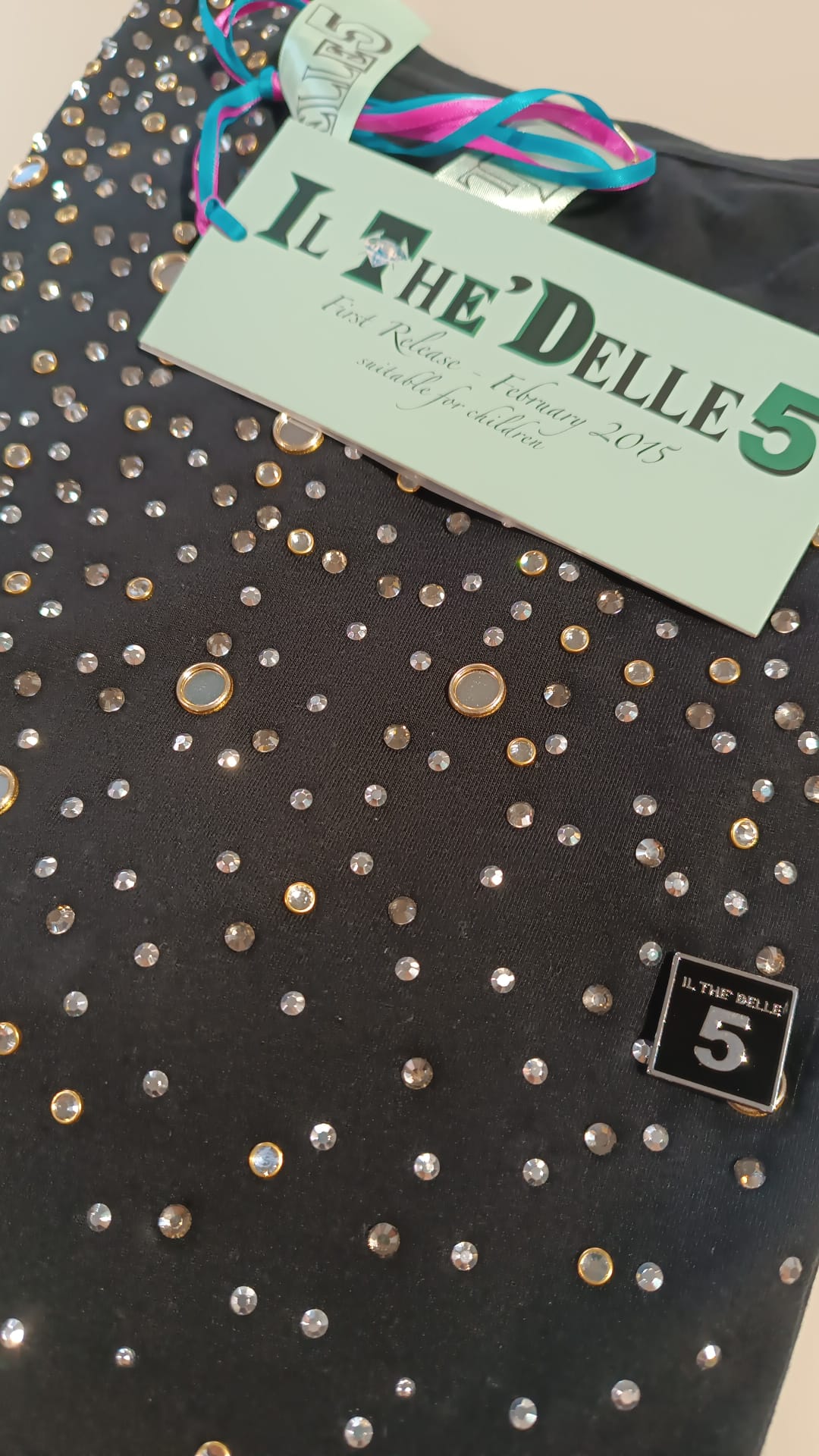 IL THÈ DELLE 5 T-Shirt girocollo con specchietti e castoni all over