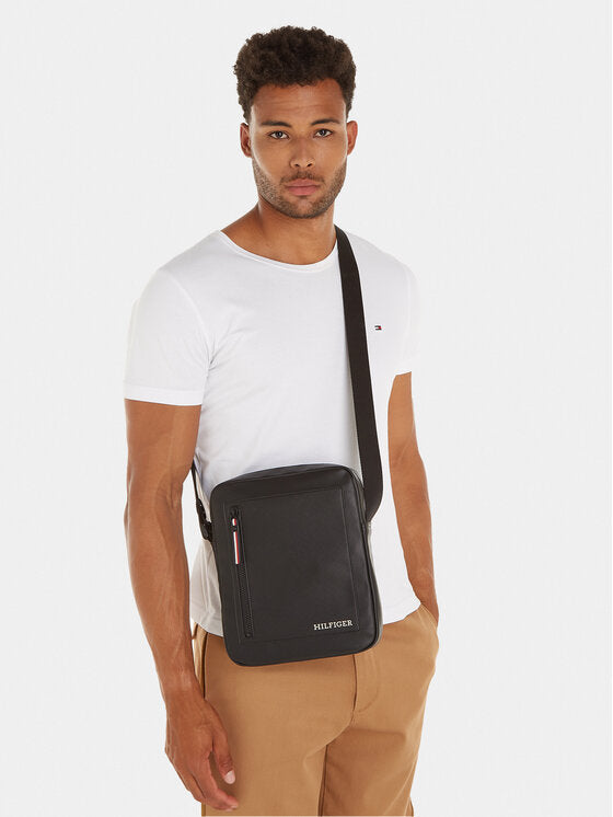 TOMMY HILFIGER Borsa tracolla Th Pique Reporter nera